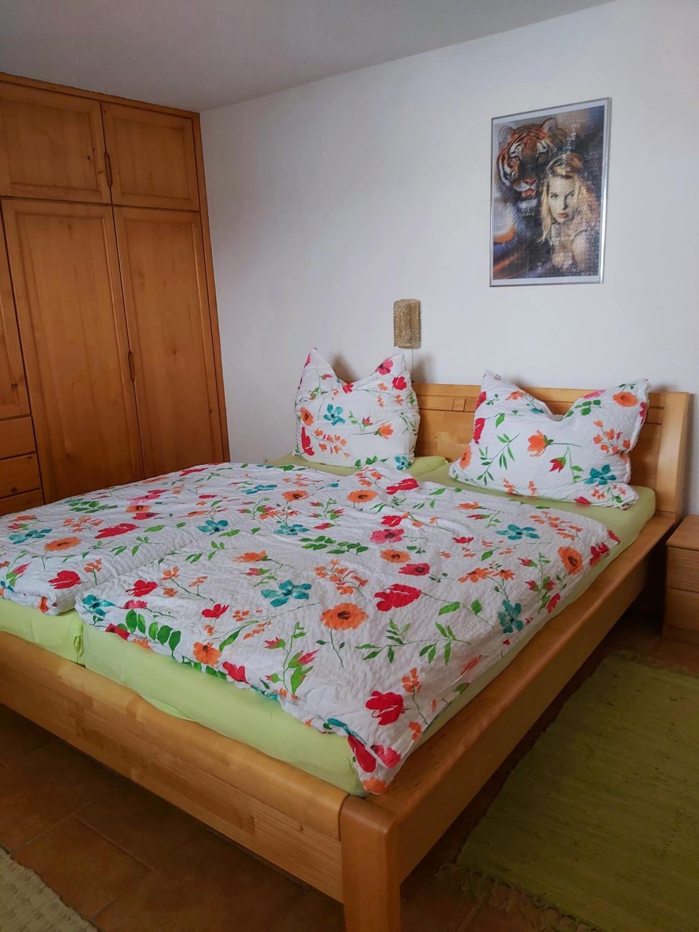 One-Bedroom Apartment - Photo 1
