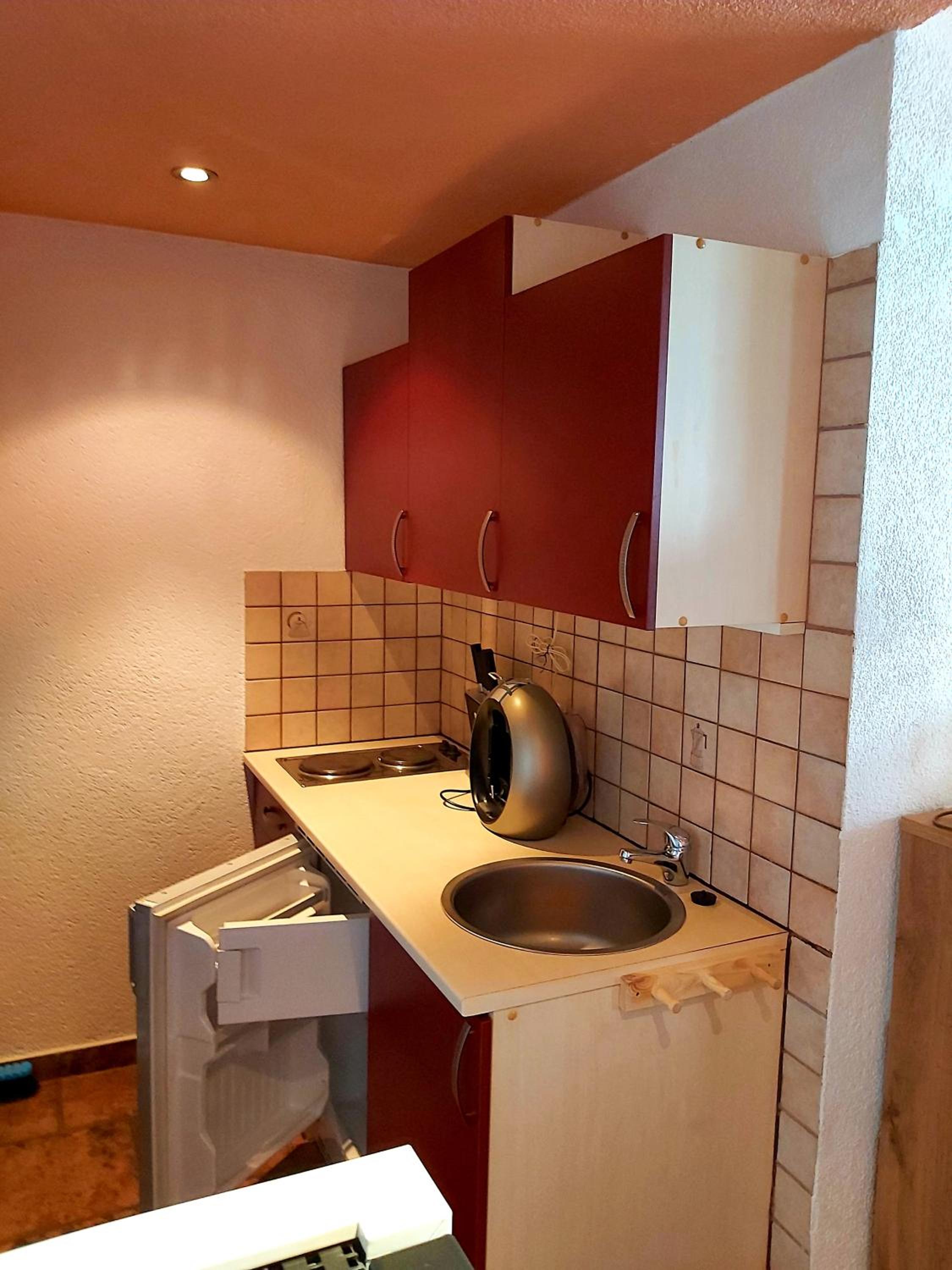 One-Bedroom Apartment - Photo 6