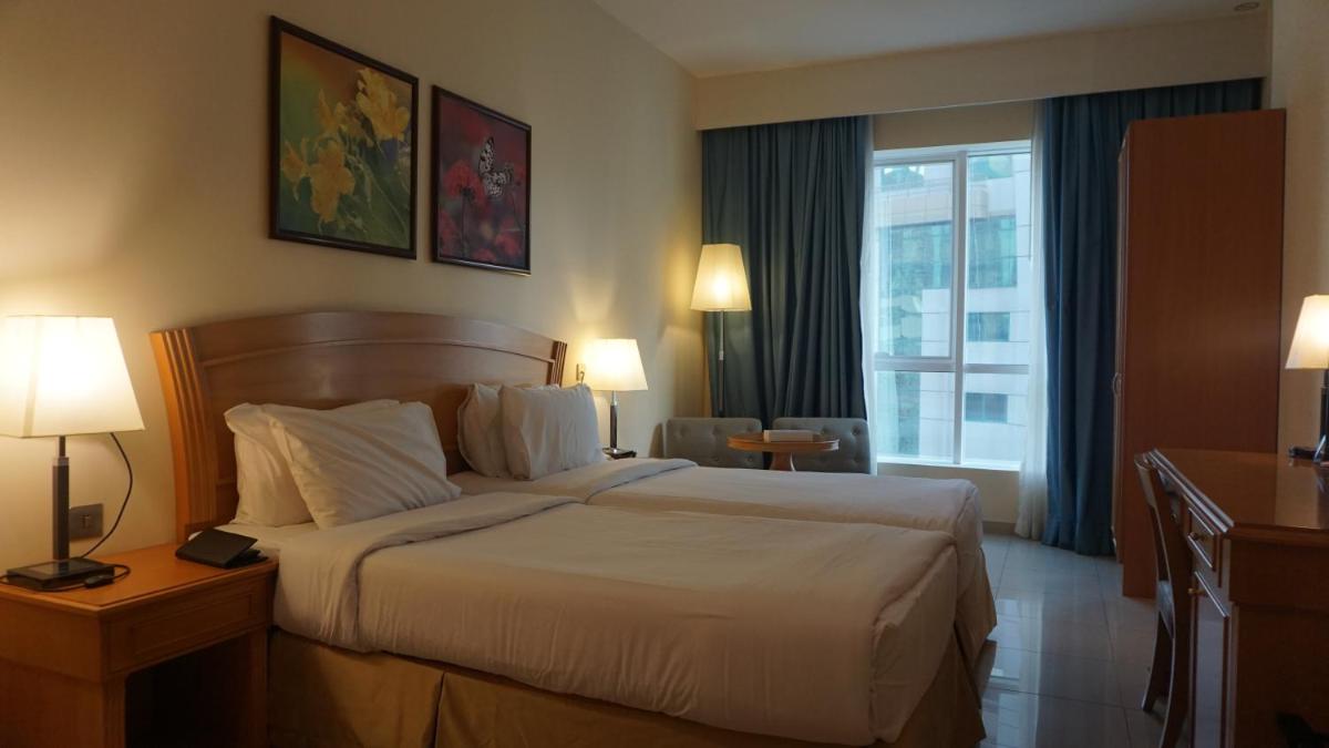 Standard Studio with Twin beds photo 2