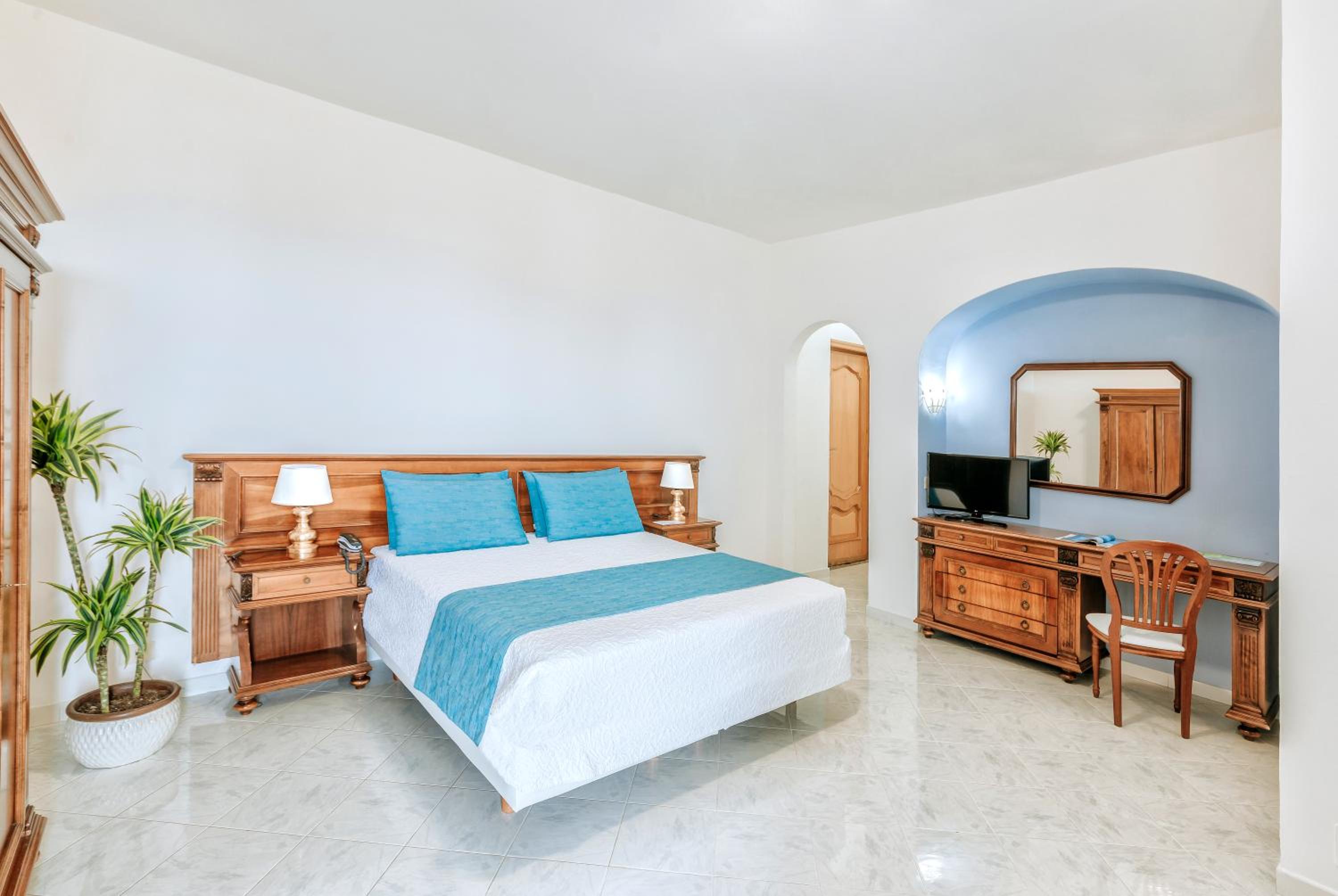 Double Or Twin Room With Sea View