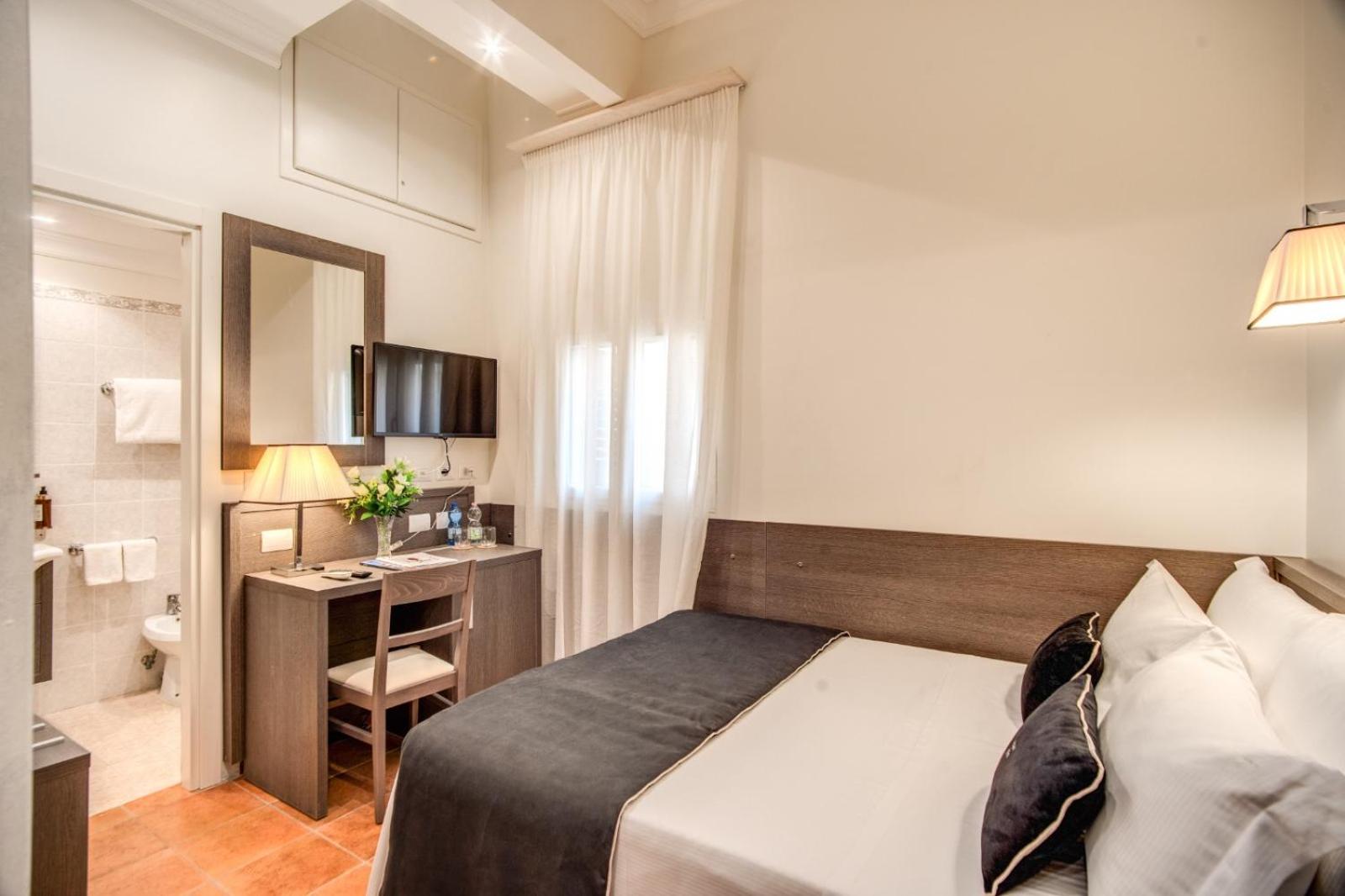 Single Room photo 3