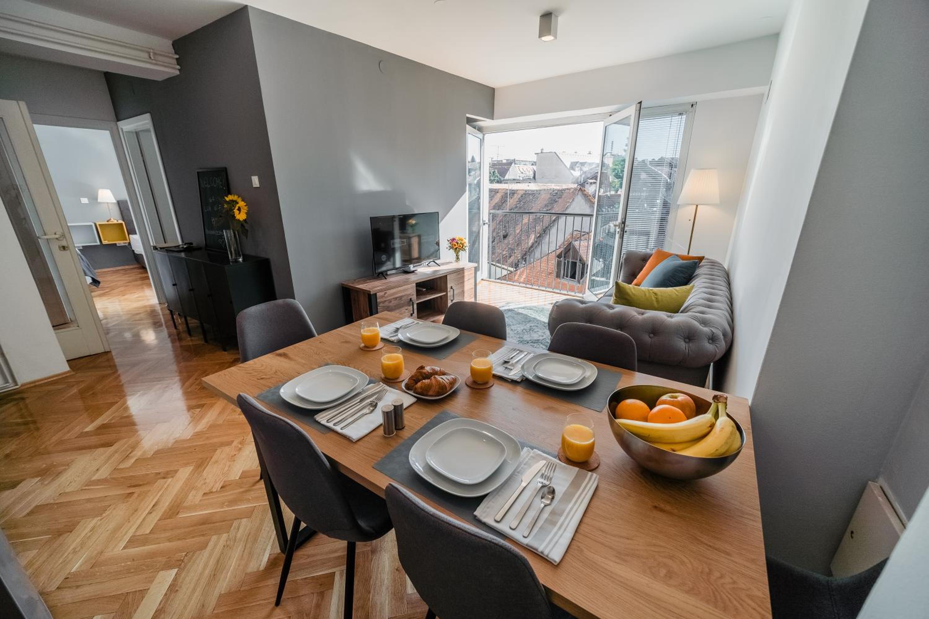Two-Bedroom Apartment - Photo 12