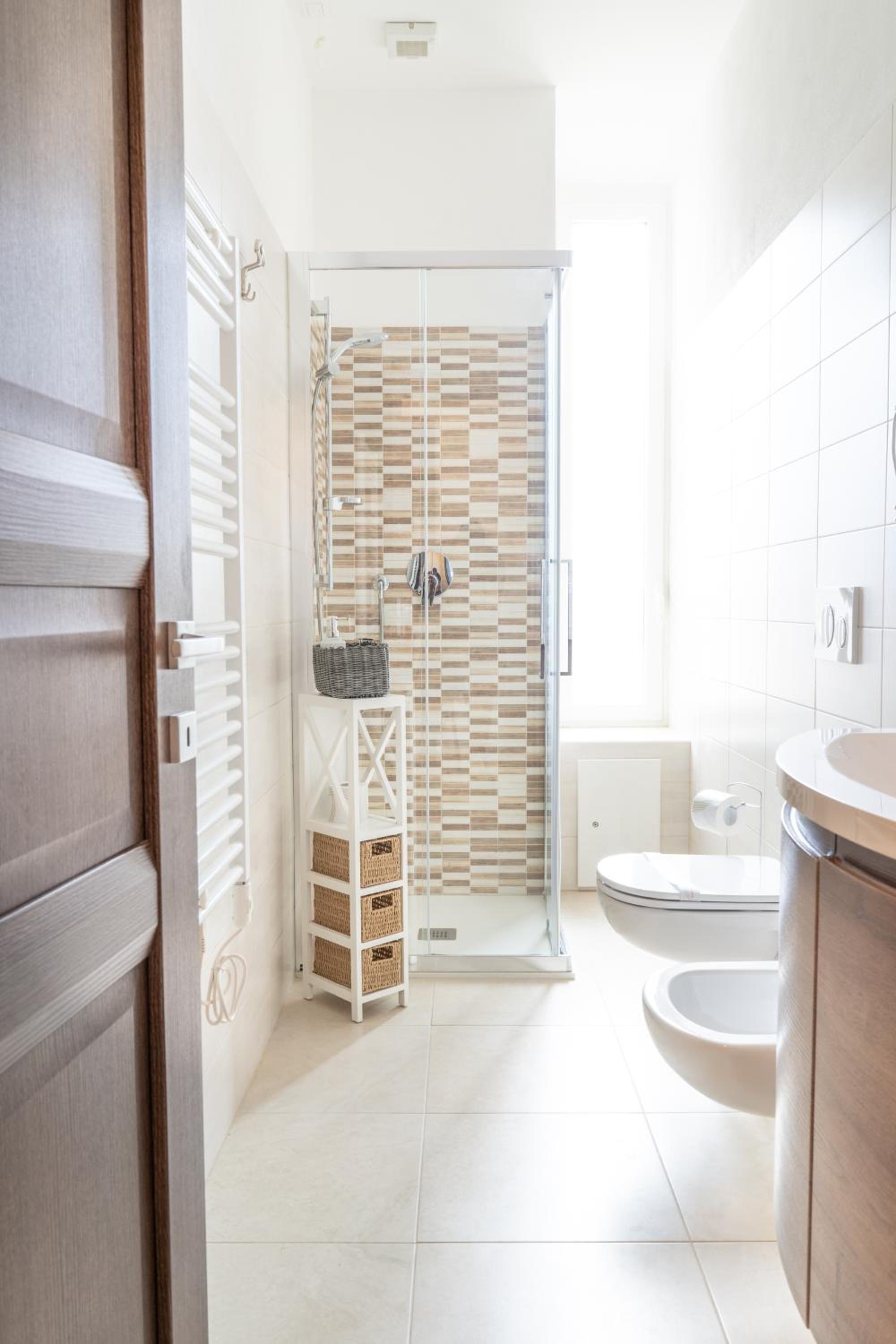 Double Room with Private External Bathroom - Photo 6