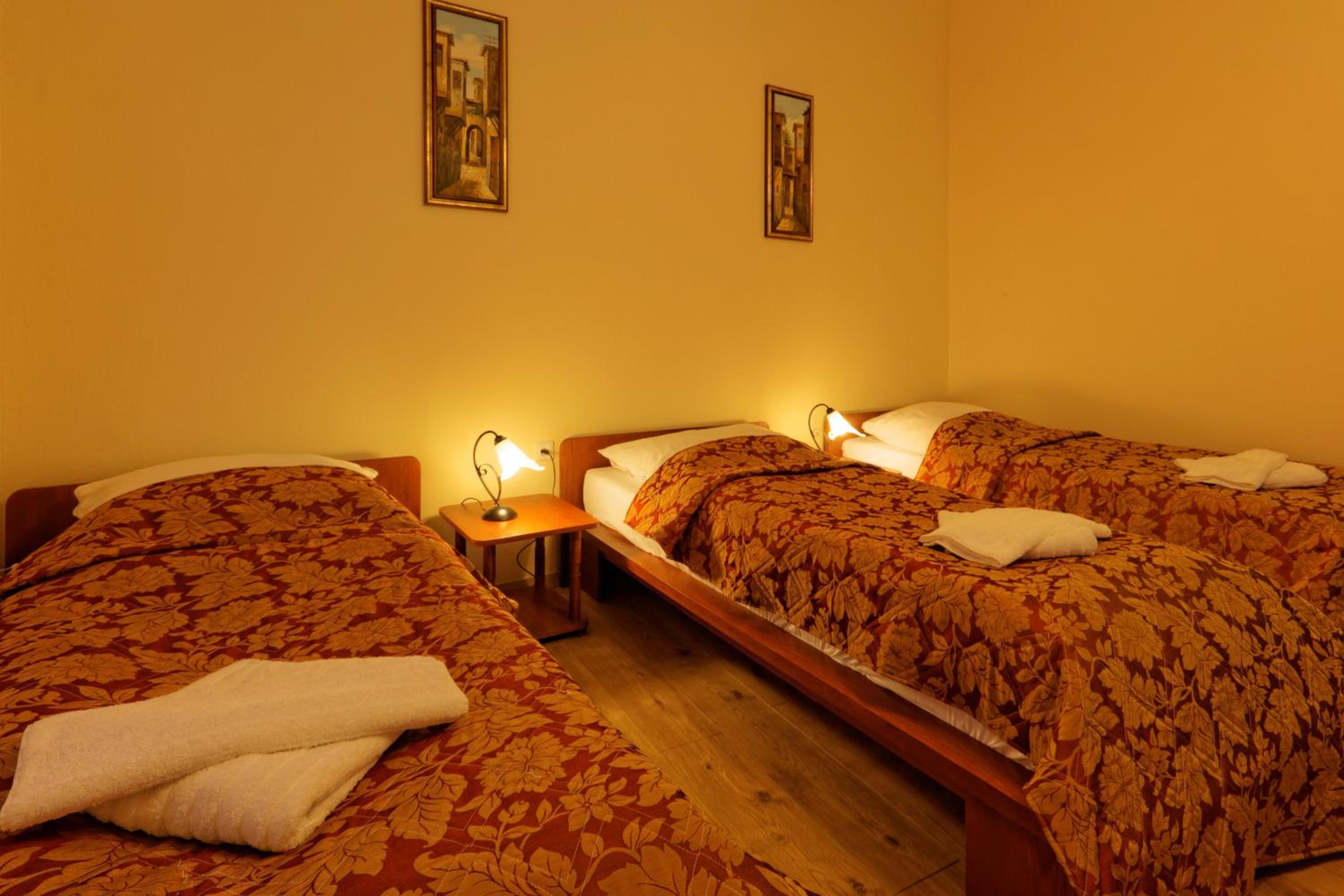 Comfort Triple Room - Photo 1