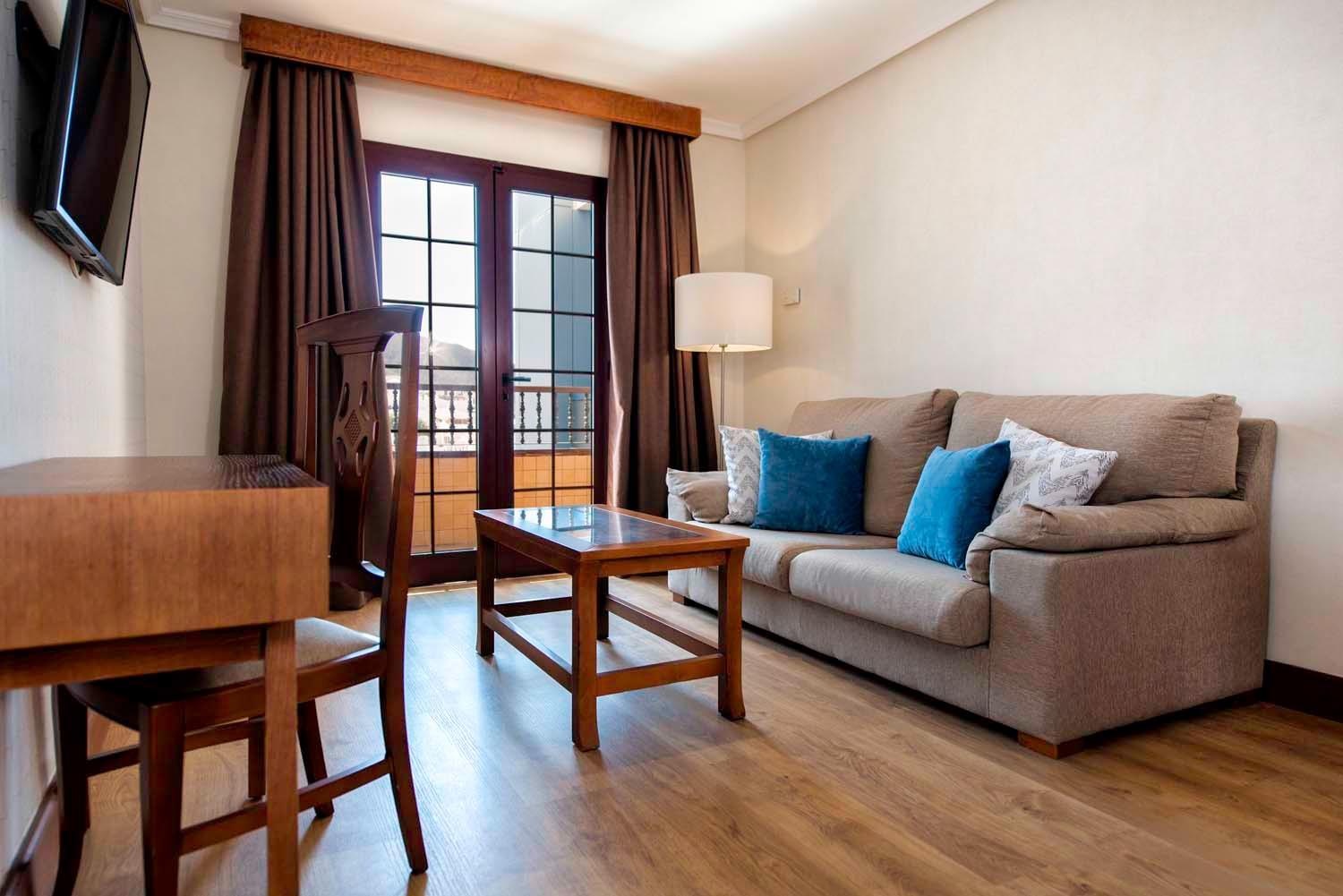 Suite with Mountain View - Photo 1