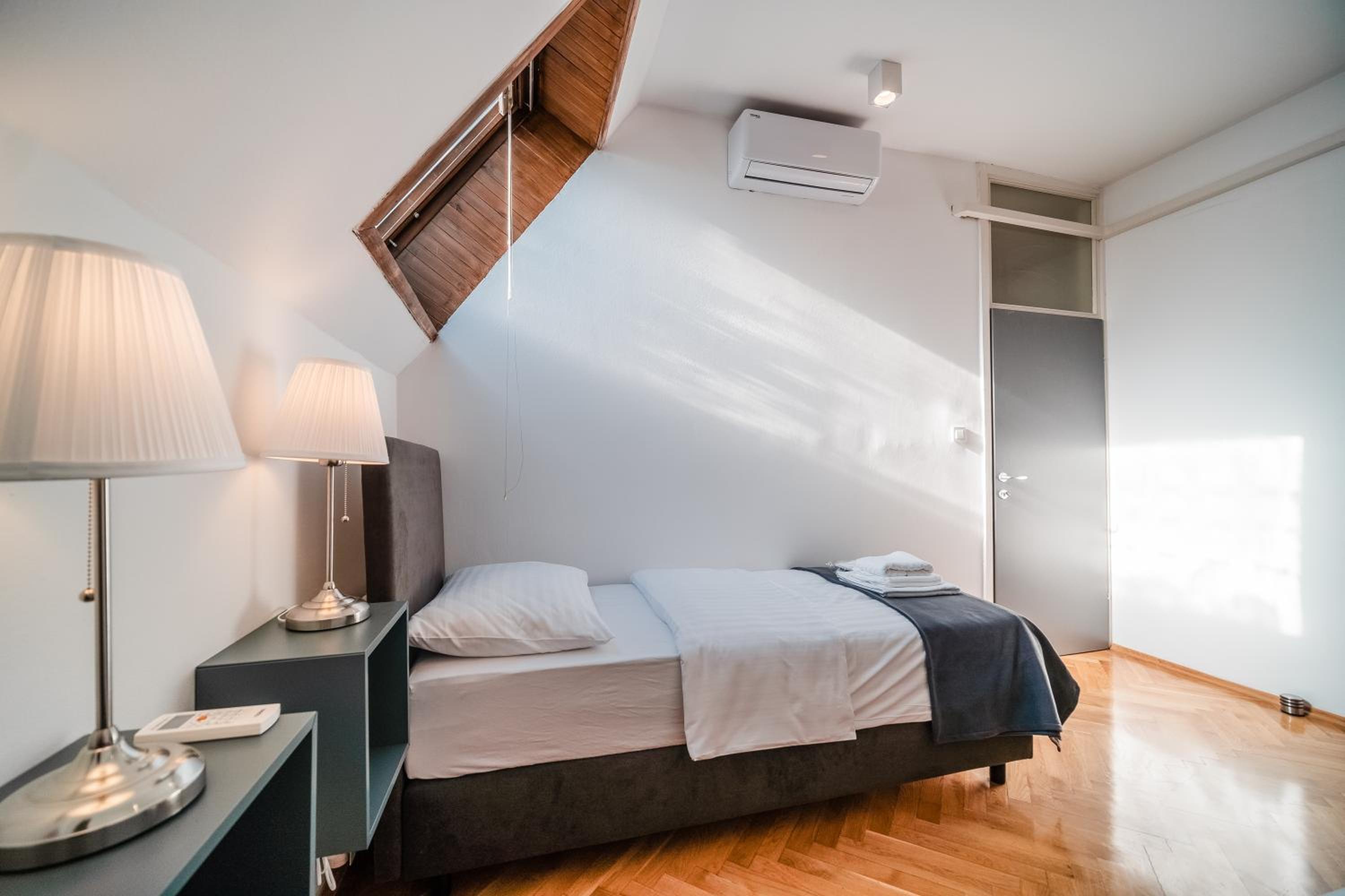 Three-Bedroom Apartment - Photo 10