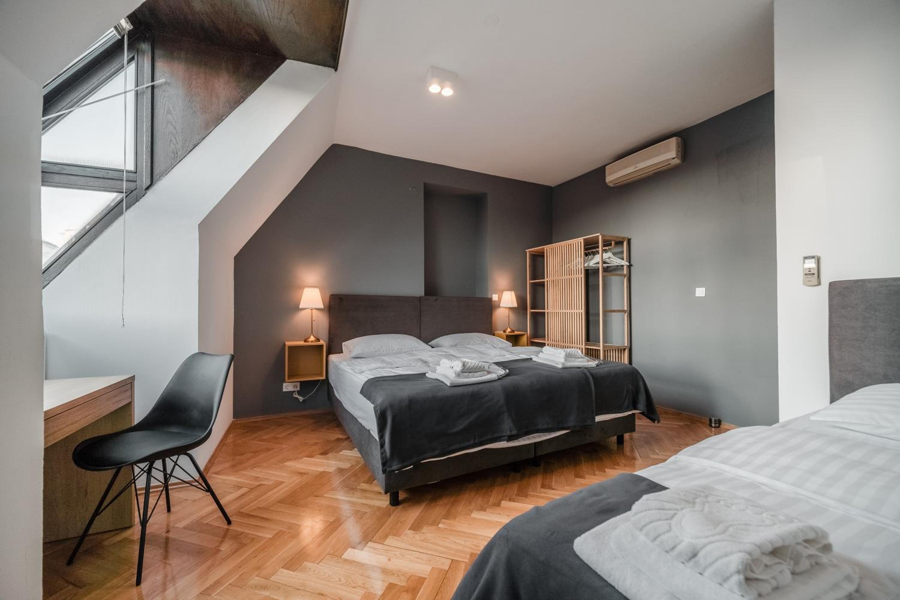 Three-Bedroom Apartment - Photo 20