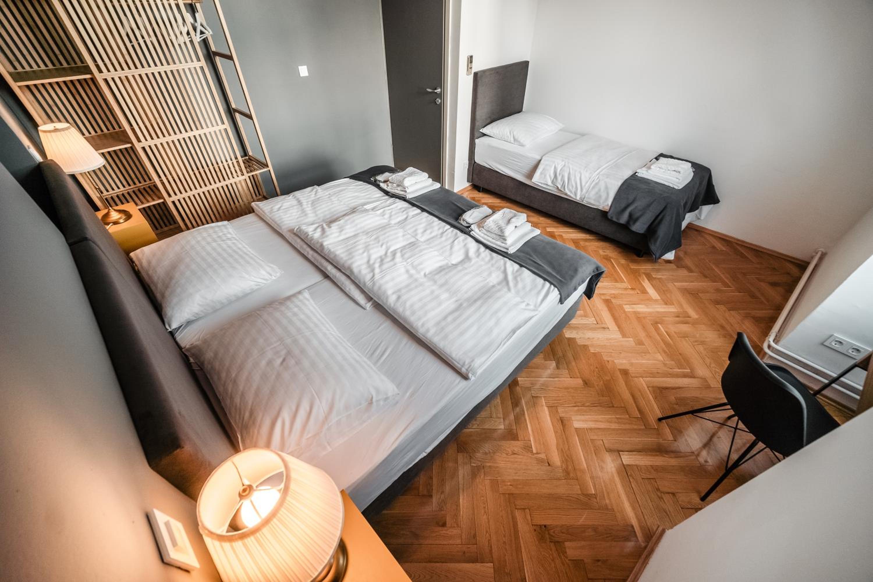 Three-Bedroom Apartment - Photo 21