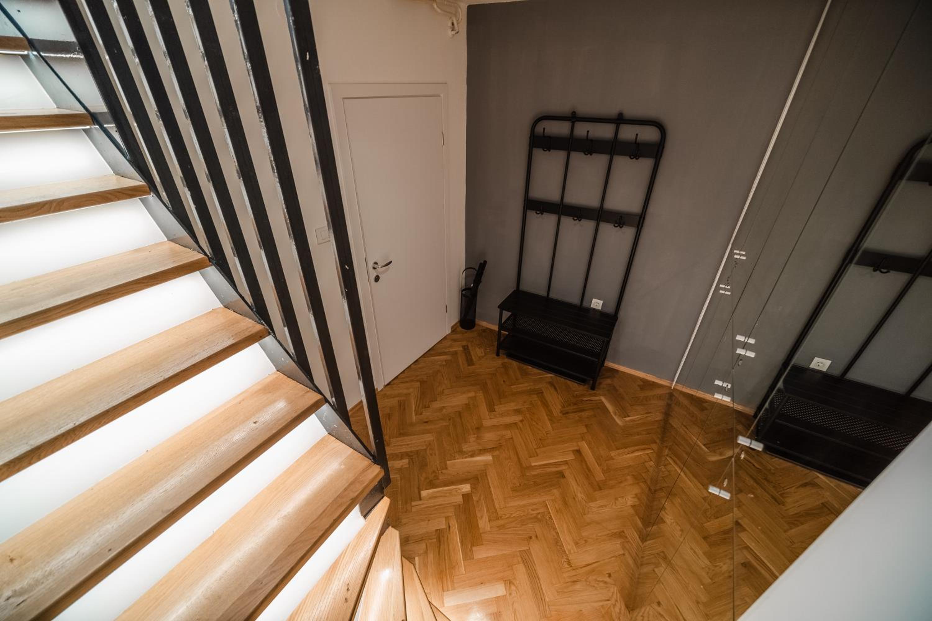 Three-Bedroom Apartment - Photo 24