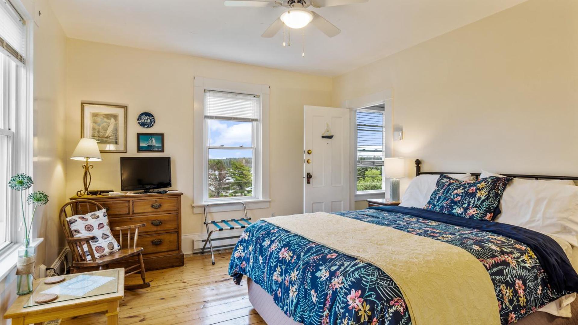Queen Room with Ocean View
