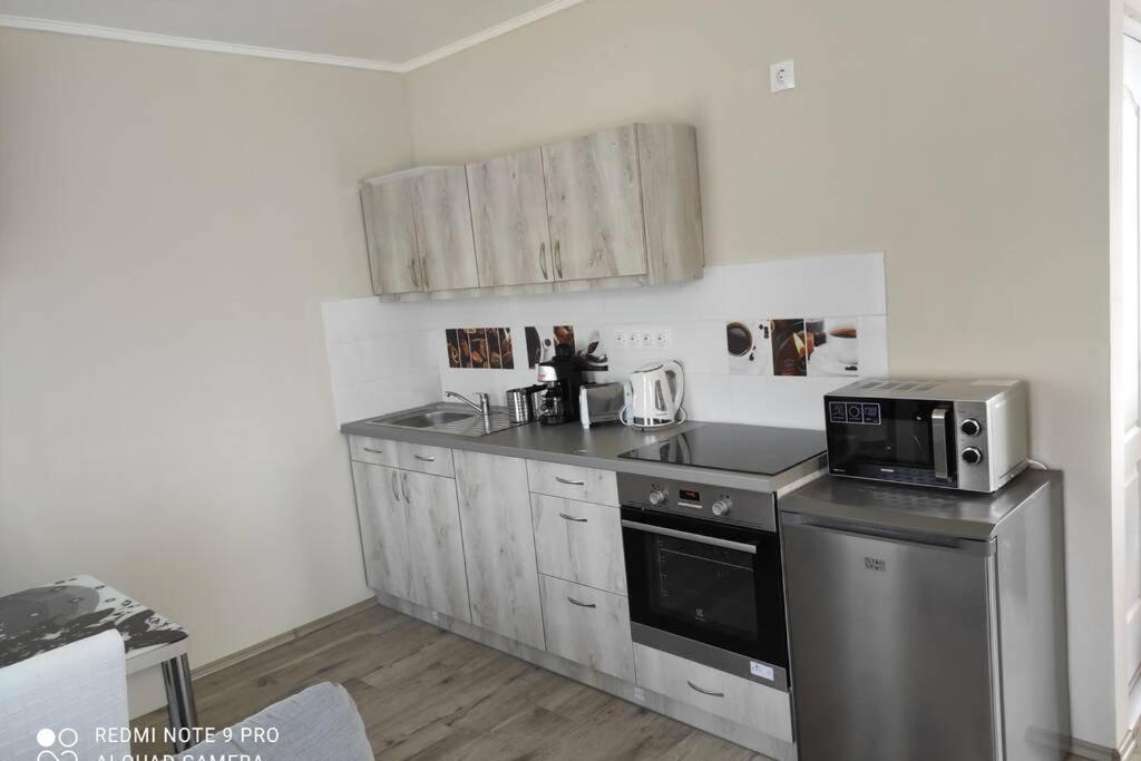 Two-Bedroom Apartment - Photo 5