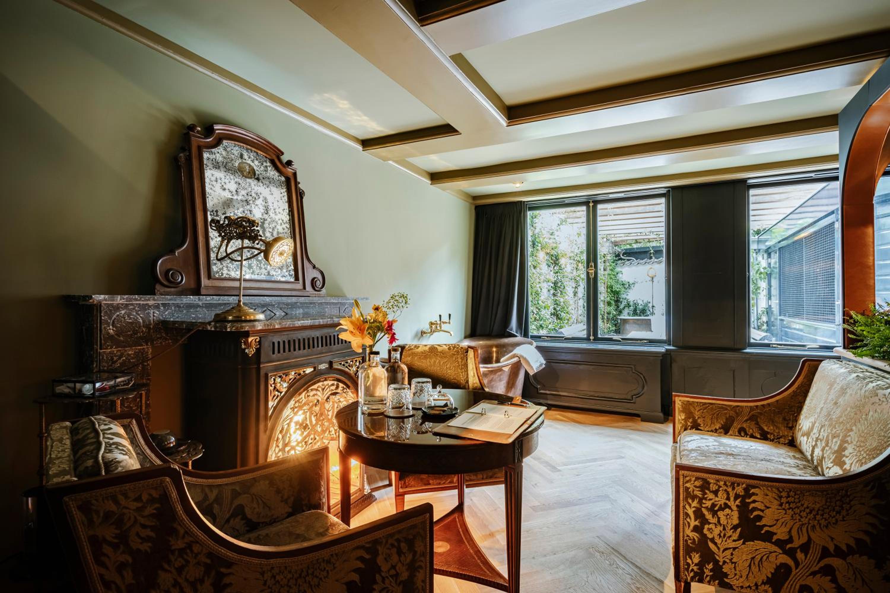 Signature Double Room with Private Terrace (Herman Boerhaave) thumbnail 5