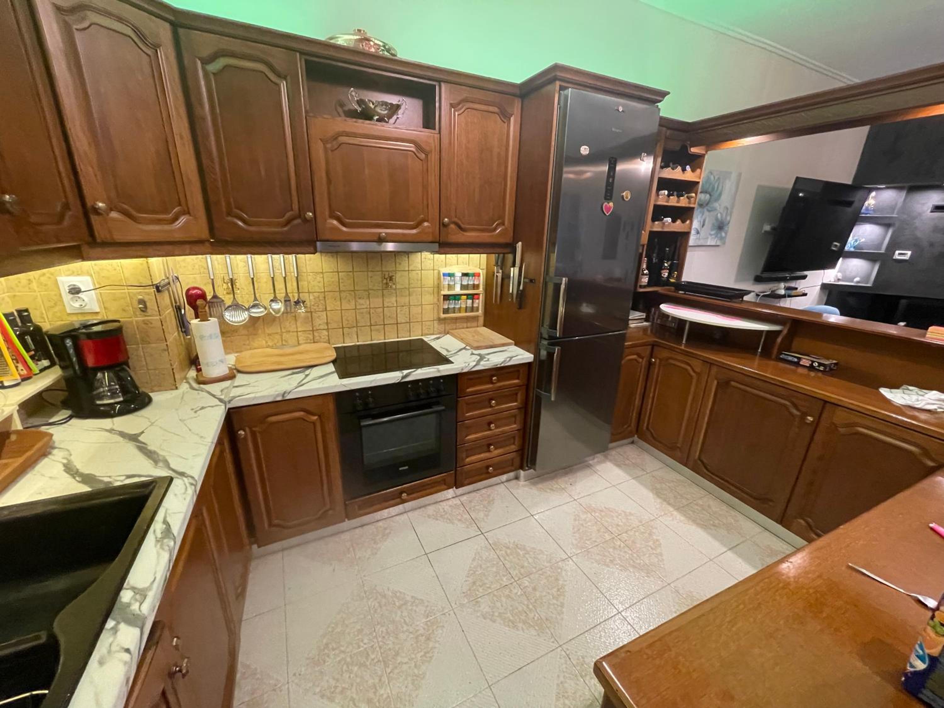 Three-Bedroom House photo 2