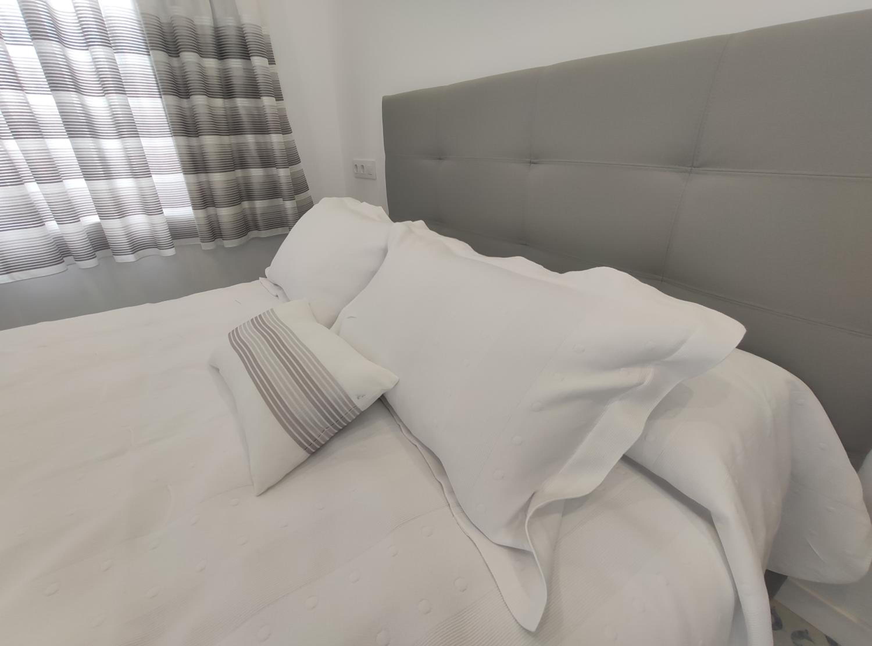 Double Room - Photo 2