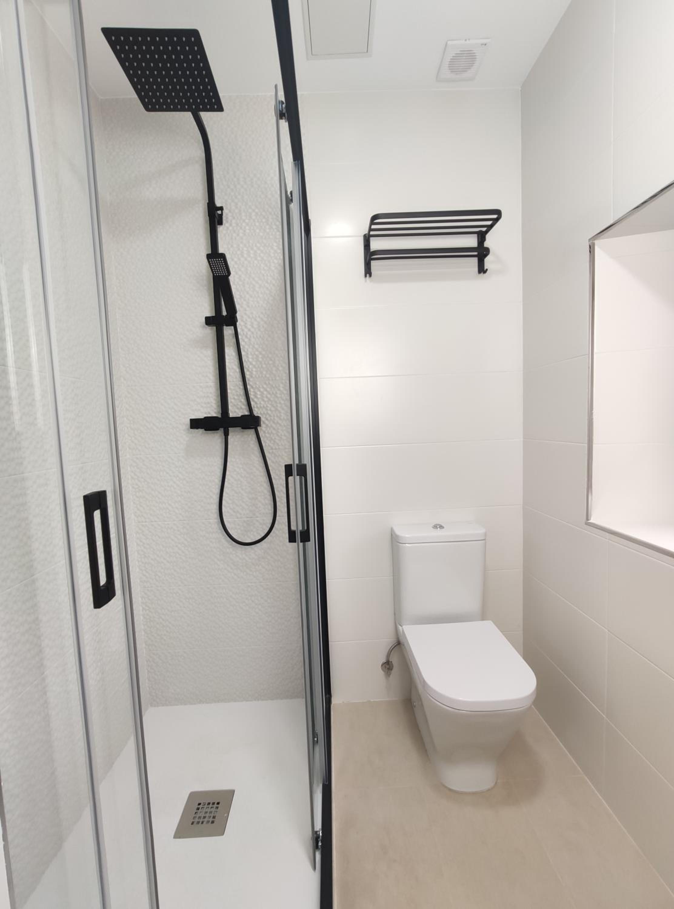 Double Room - Photo 6