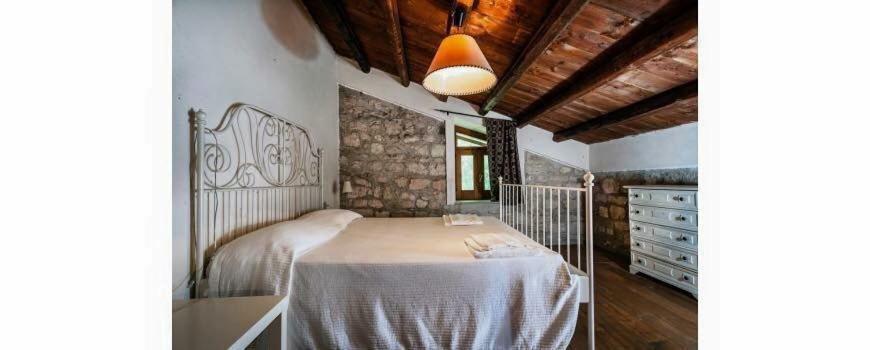 Standard Double Room - Photo 3