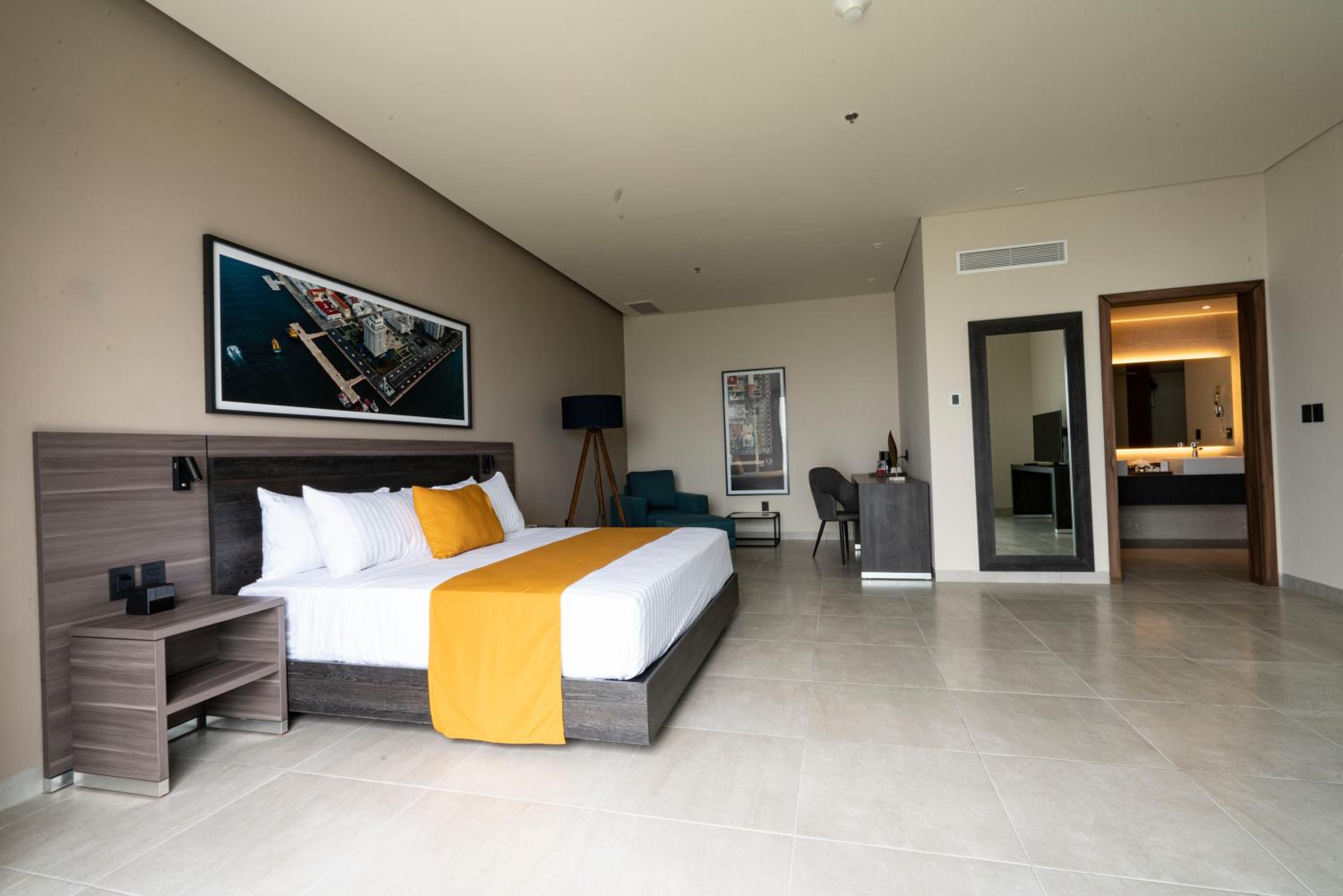 King Suite with Sofa Bed and Mountain View - Photo 5