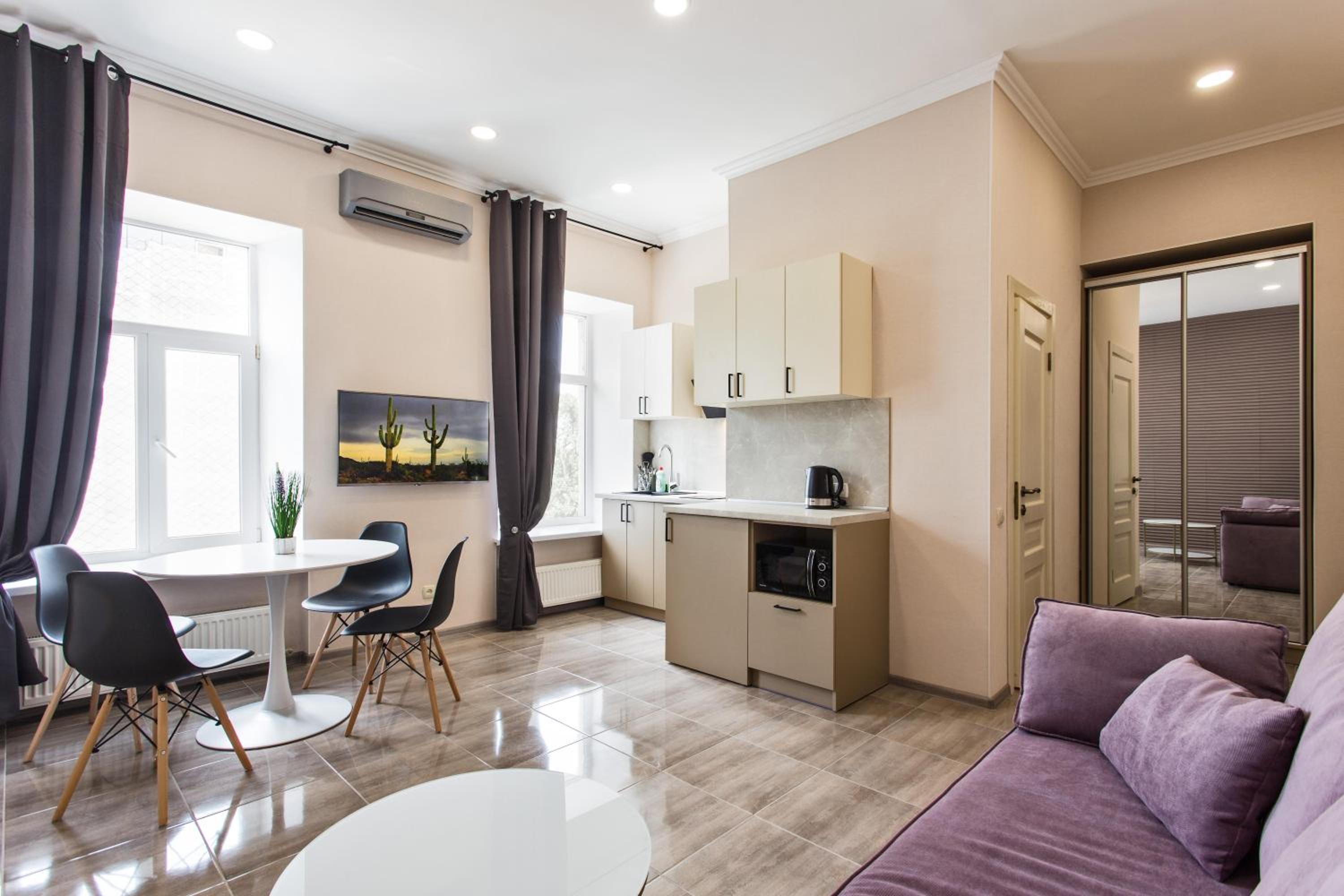 Deluxe Apartment photo 2