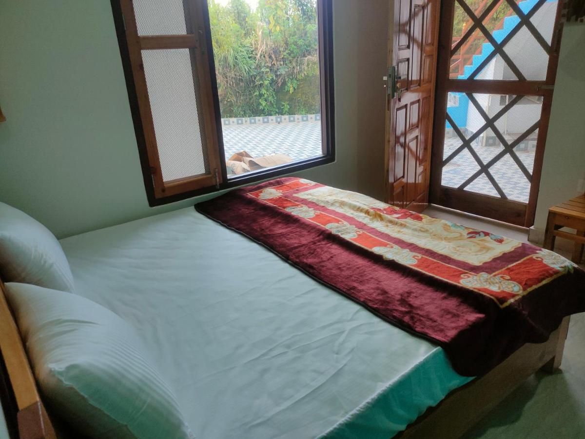 Economy Double Room photo 2