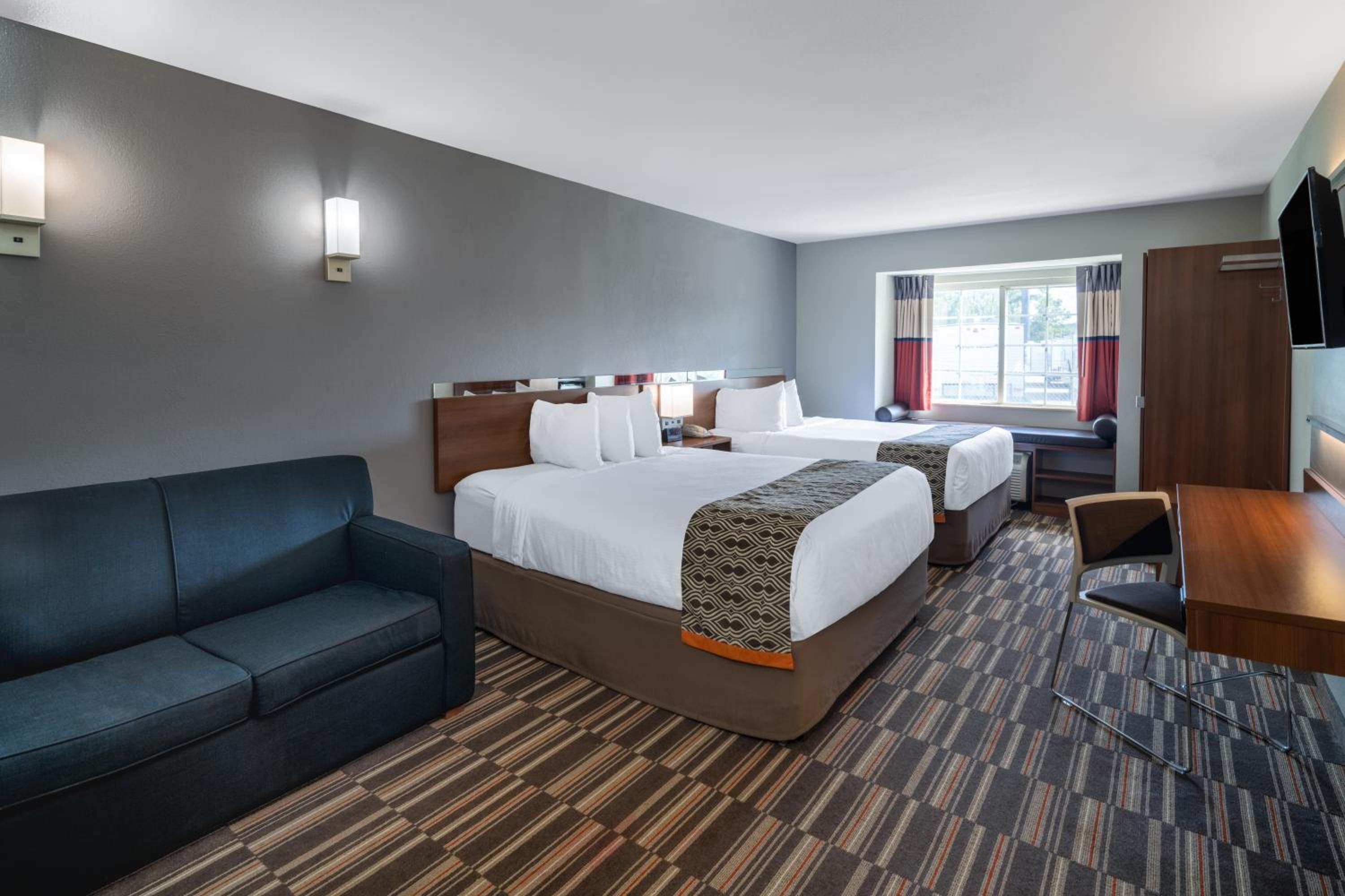 Suite with Two Queen Beds - Non-Smoking - Photo 1