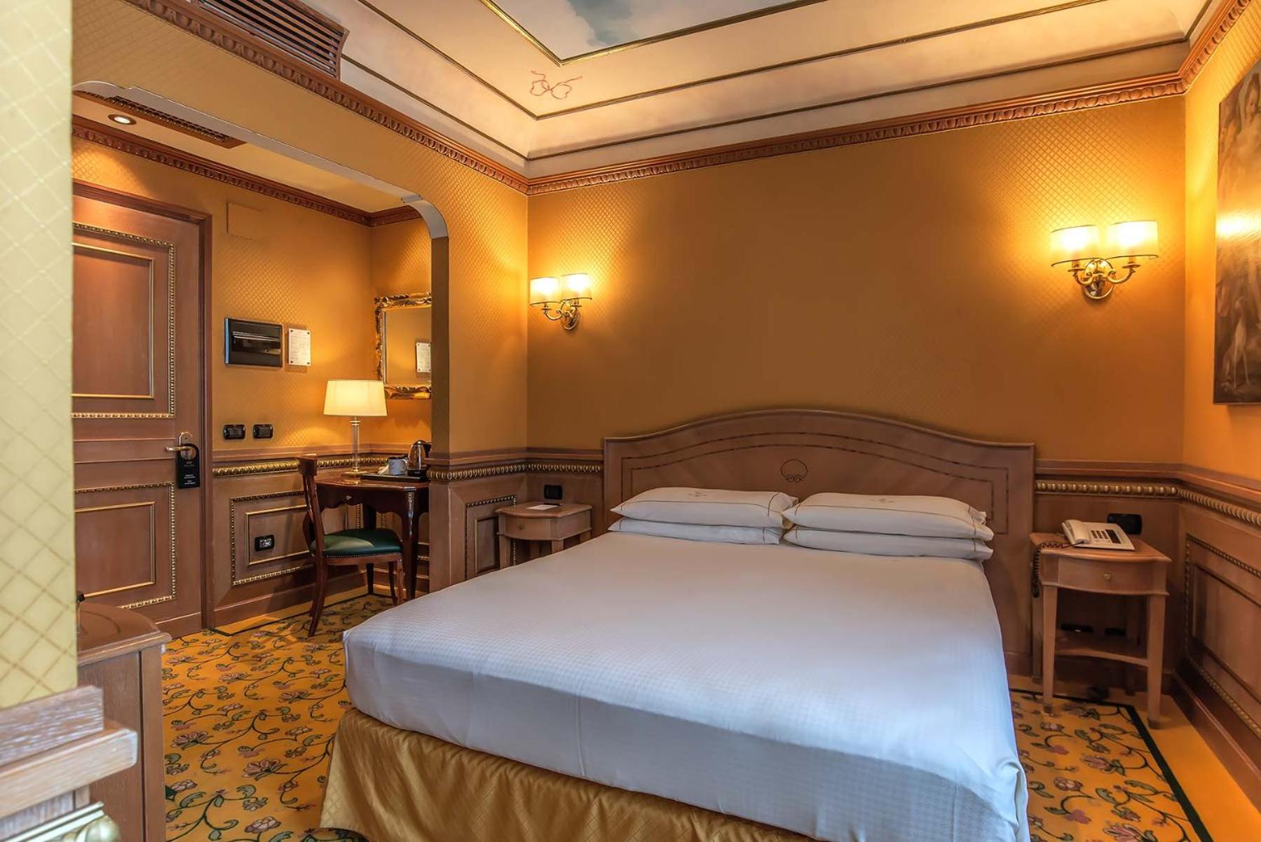 Classic Double Room