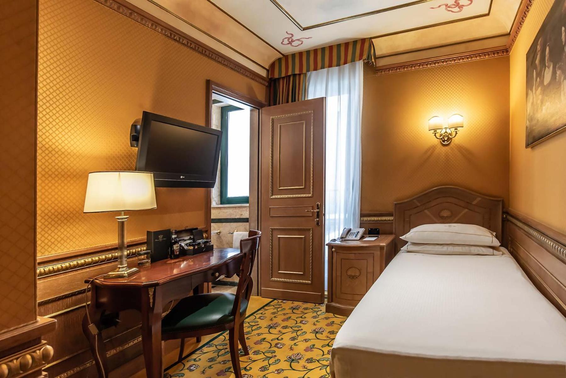 Classic Single Room