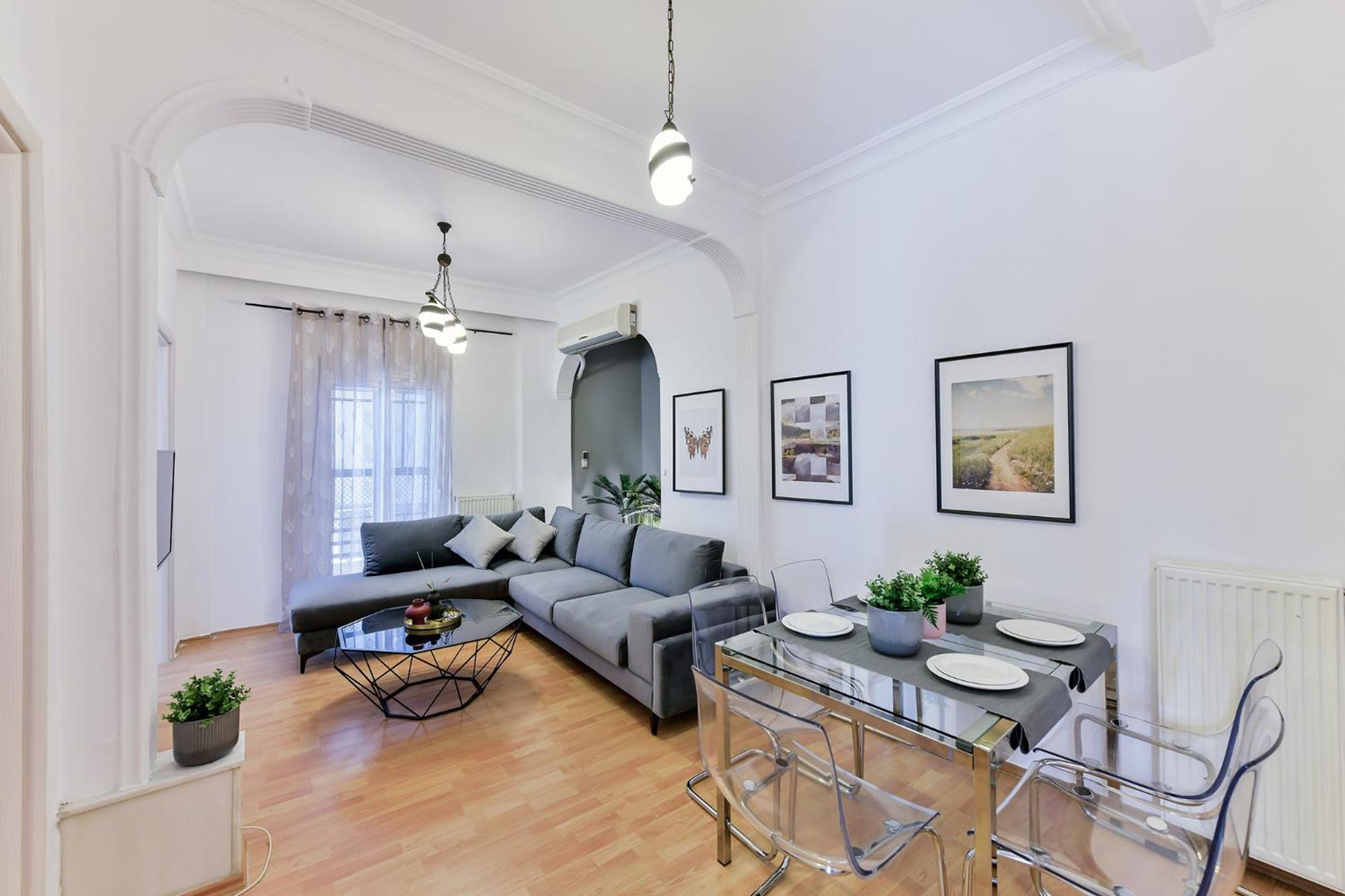 Three-Bedroom Apartment - Photo 20