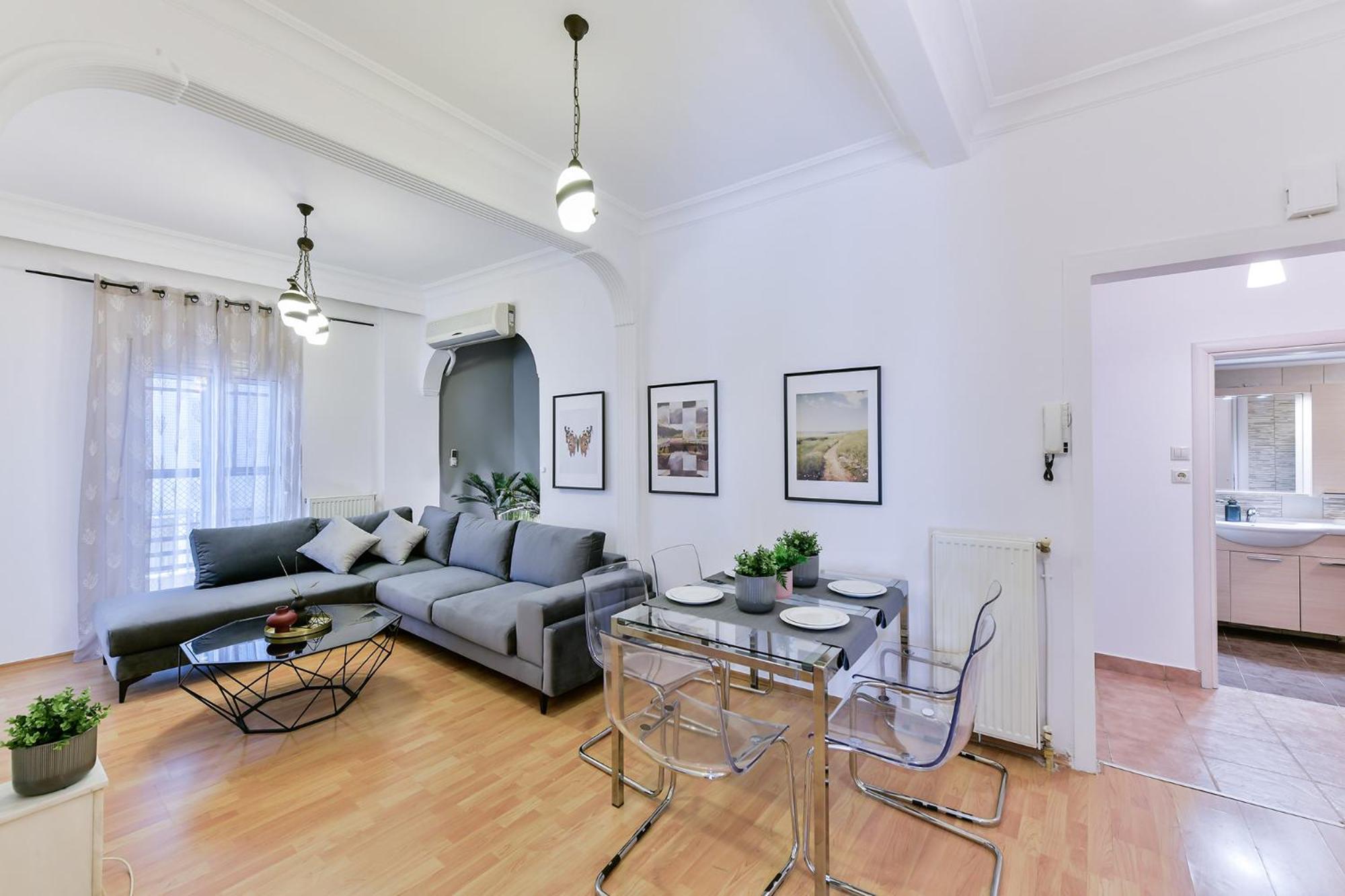 Three-Bedroom Apartment - Photo 24