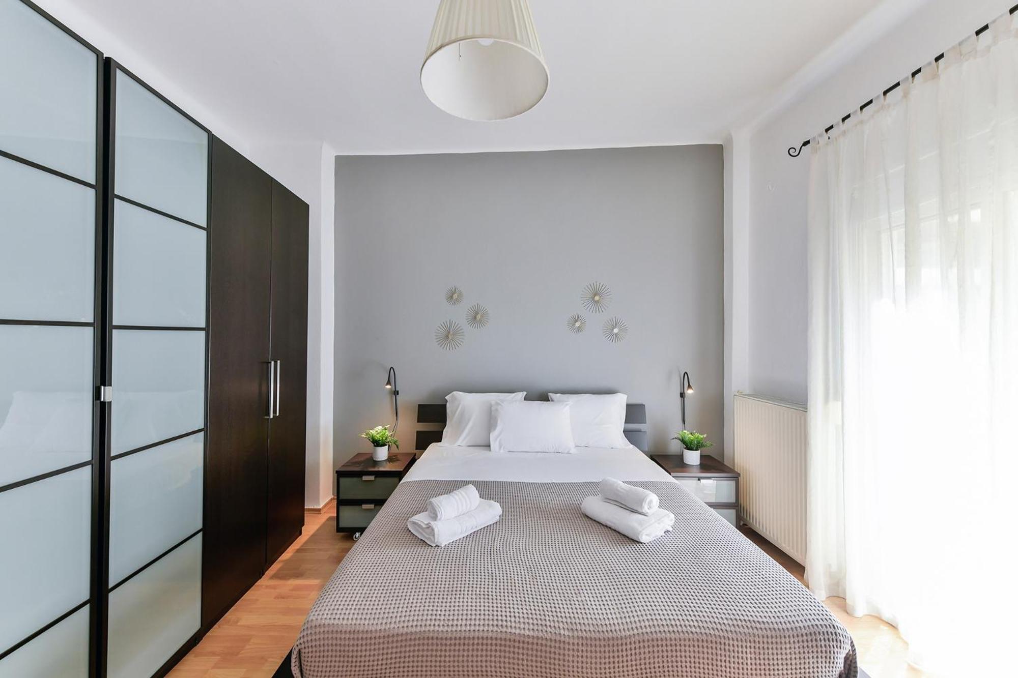 Three-Bedroom Apartment - Photo 26