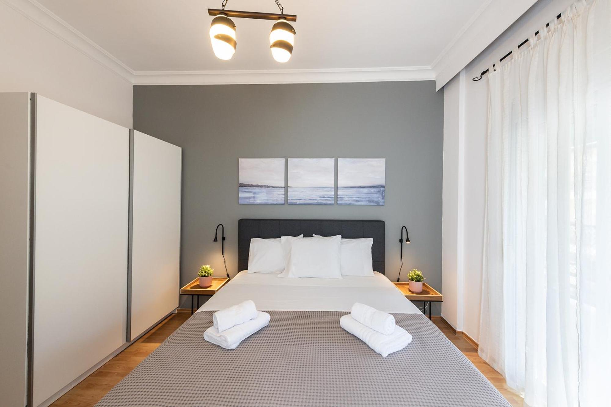 Three-Bedroom Apartment - Photo 30