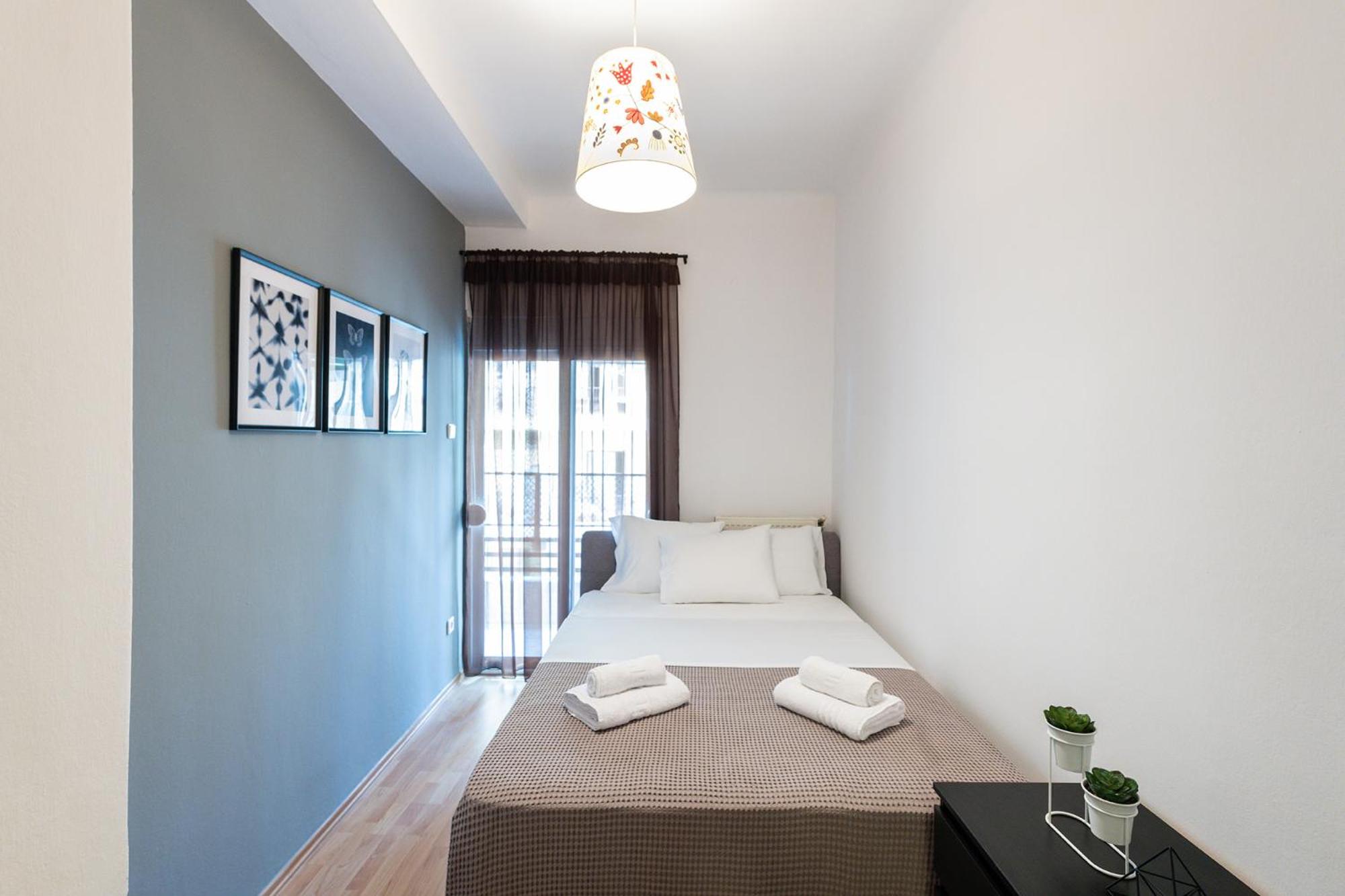 Three-Bedroom Apartment - Photo 34