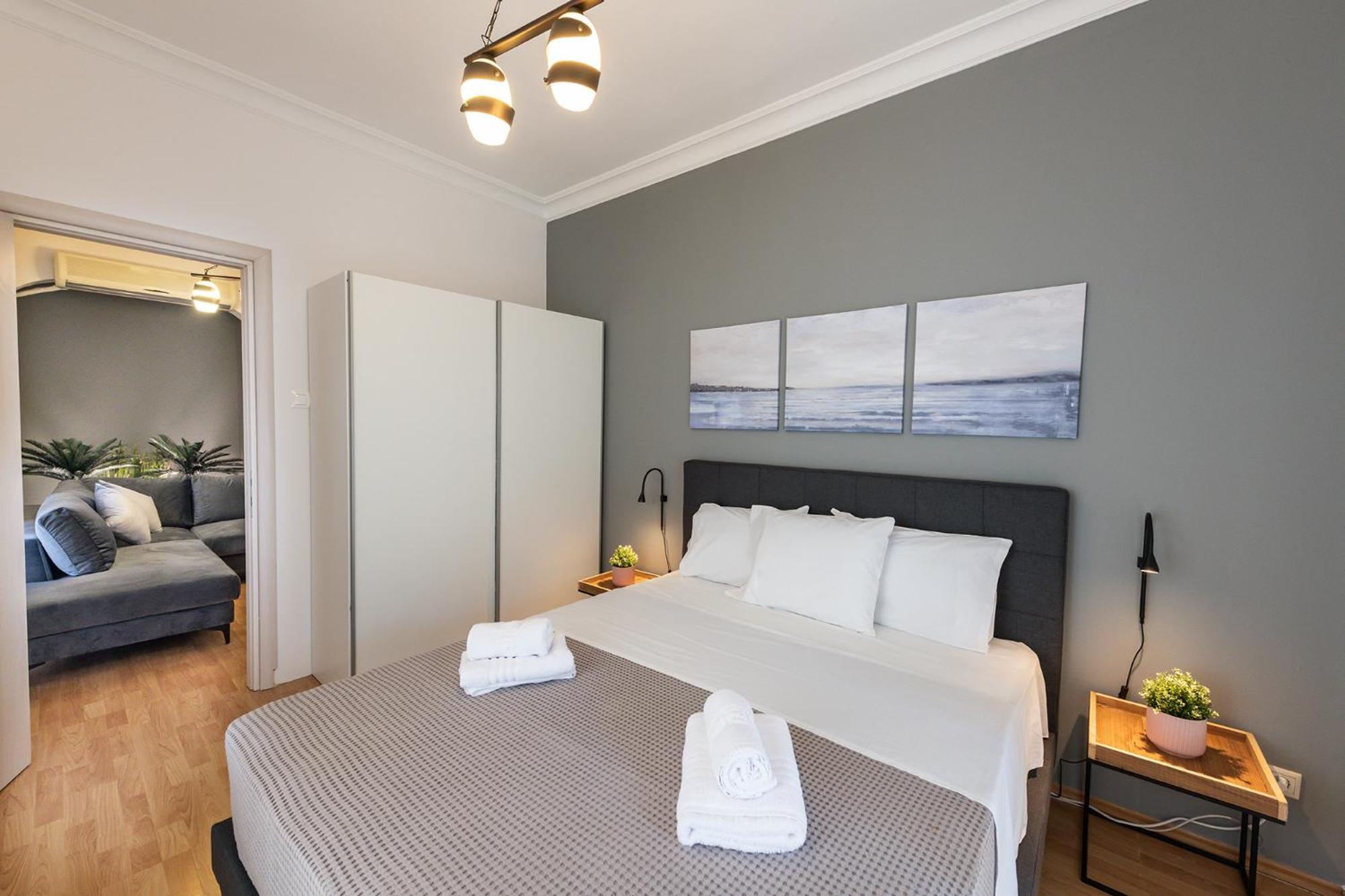 Three-Bedroom Apartment - Photo 3