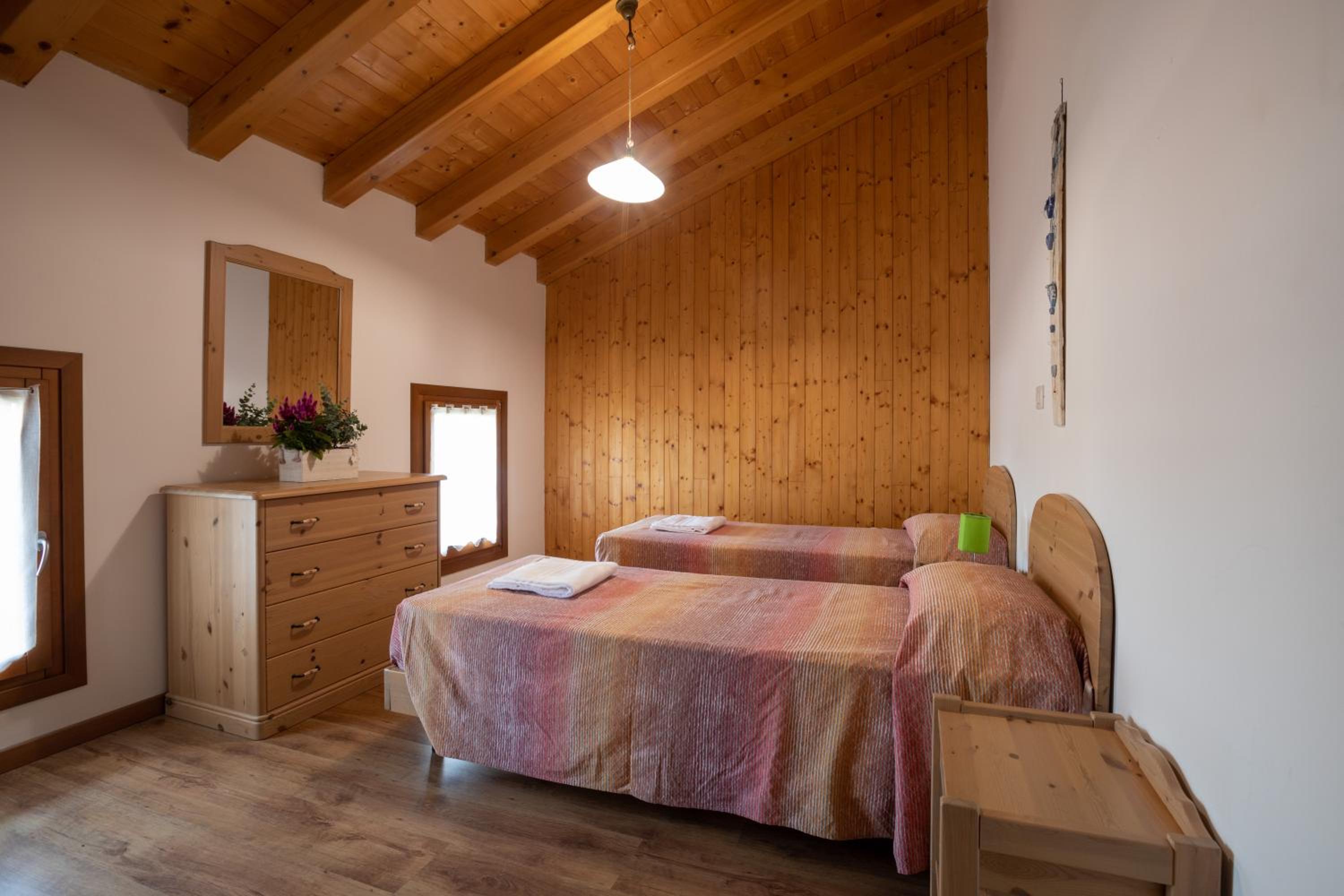 One-Bedroom Apartment (4 Adults) photo 2