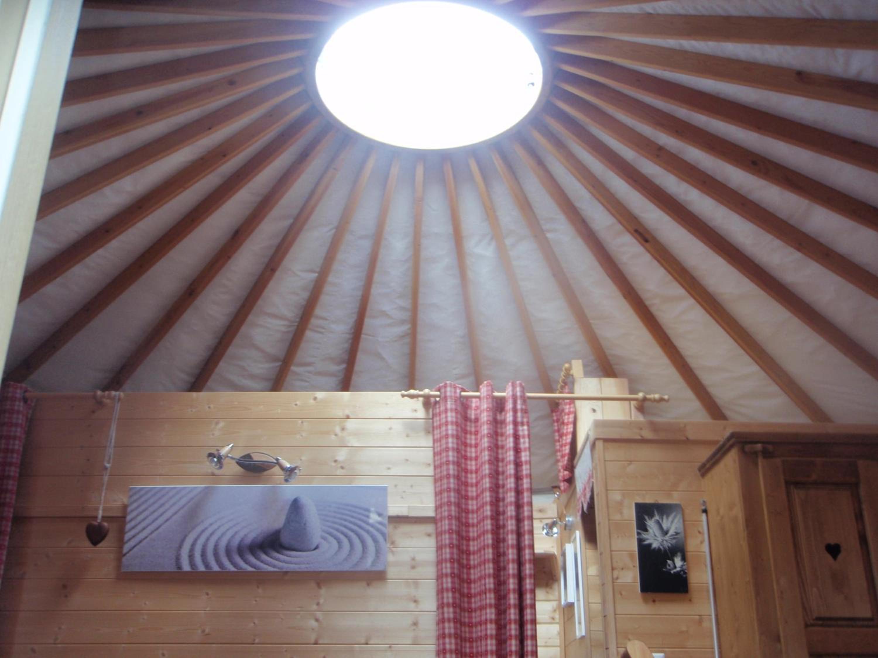 Yurt photo 3