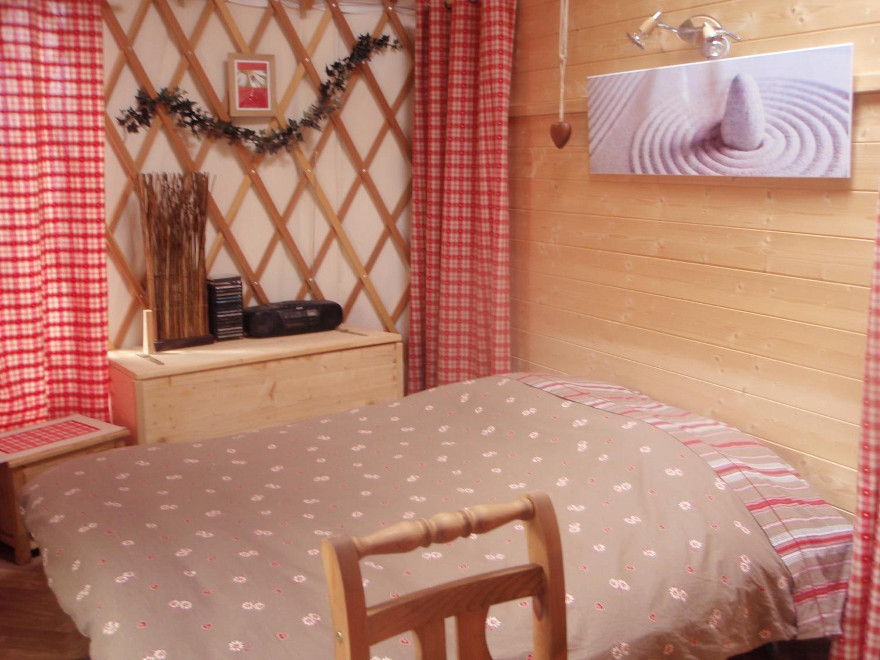 Yurt photo 2