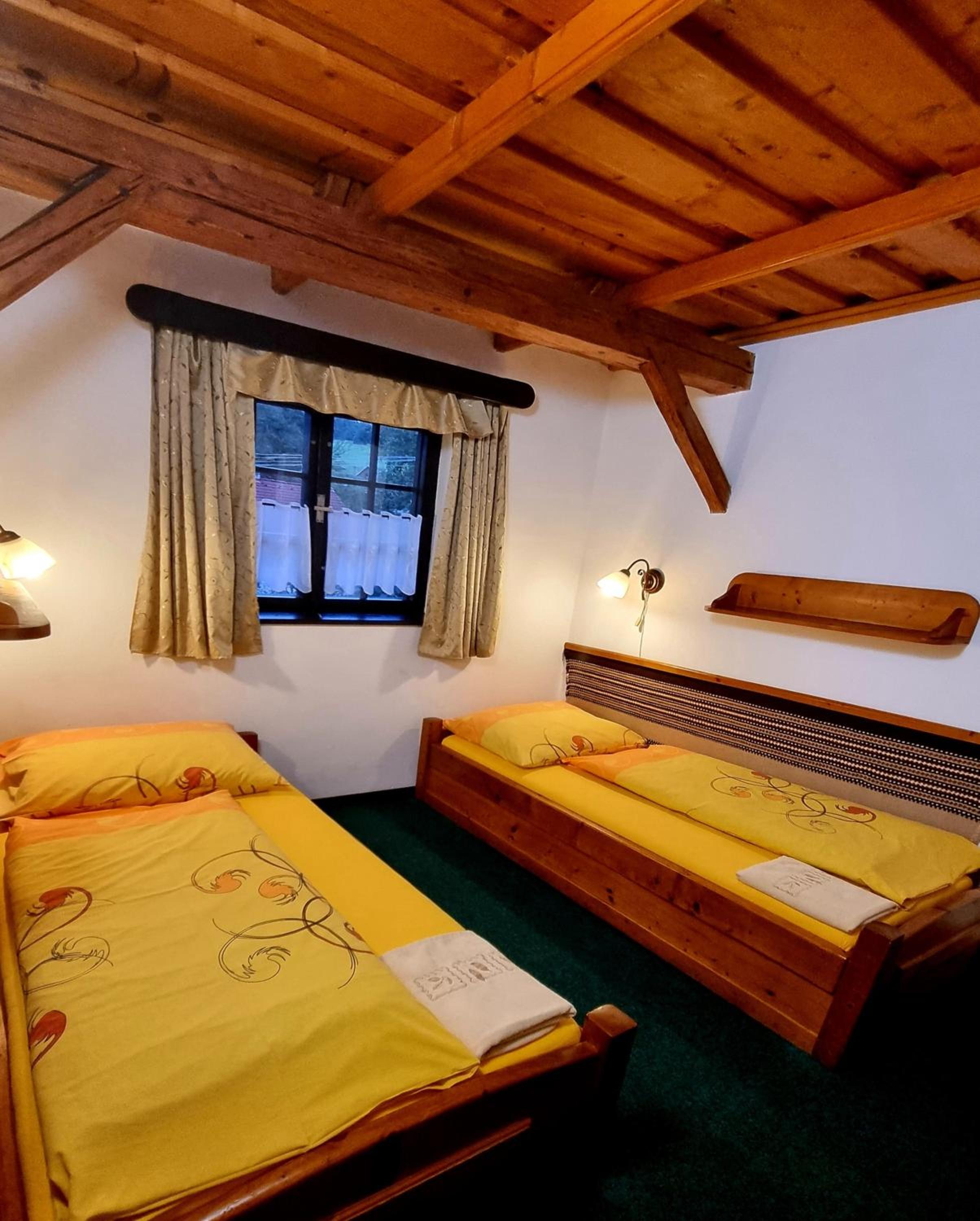 Standard Twin Room photo 3