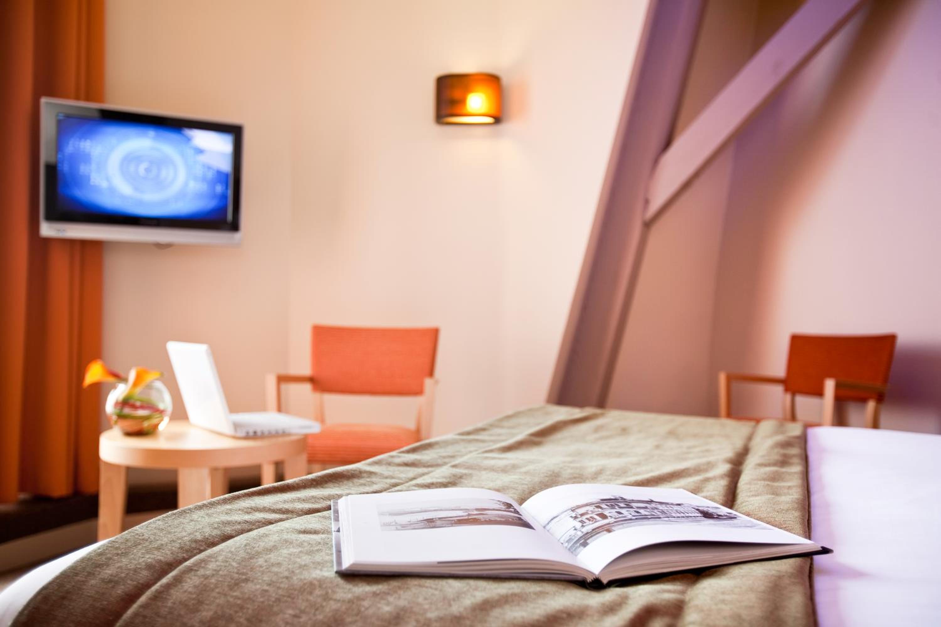 Classic Double Room - Photo 8