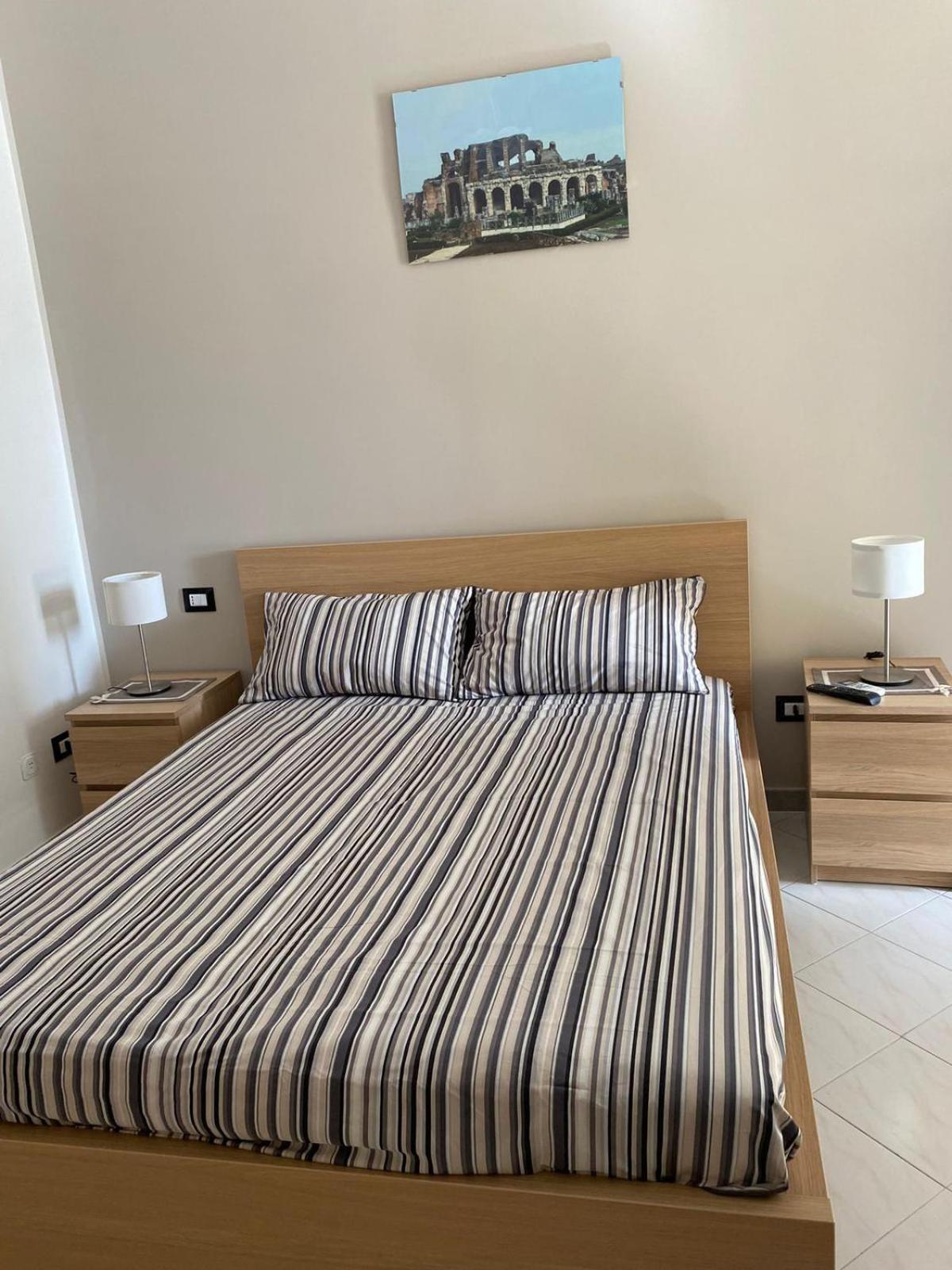 Double Room with Private Bathroom - Photo 2