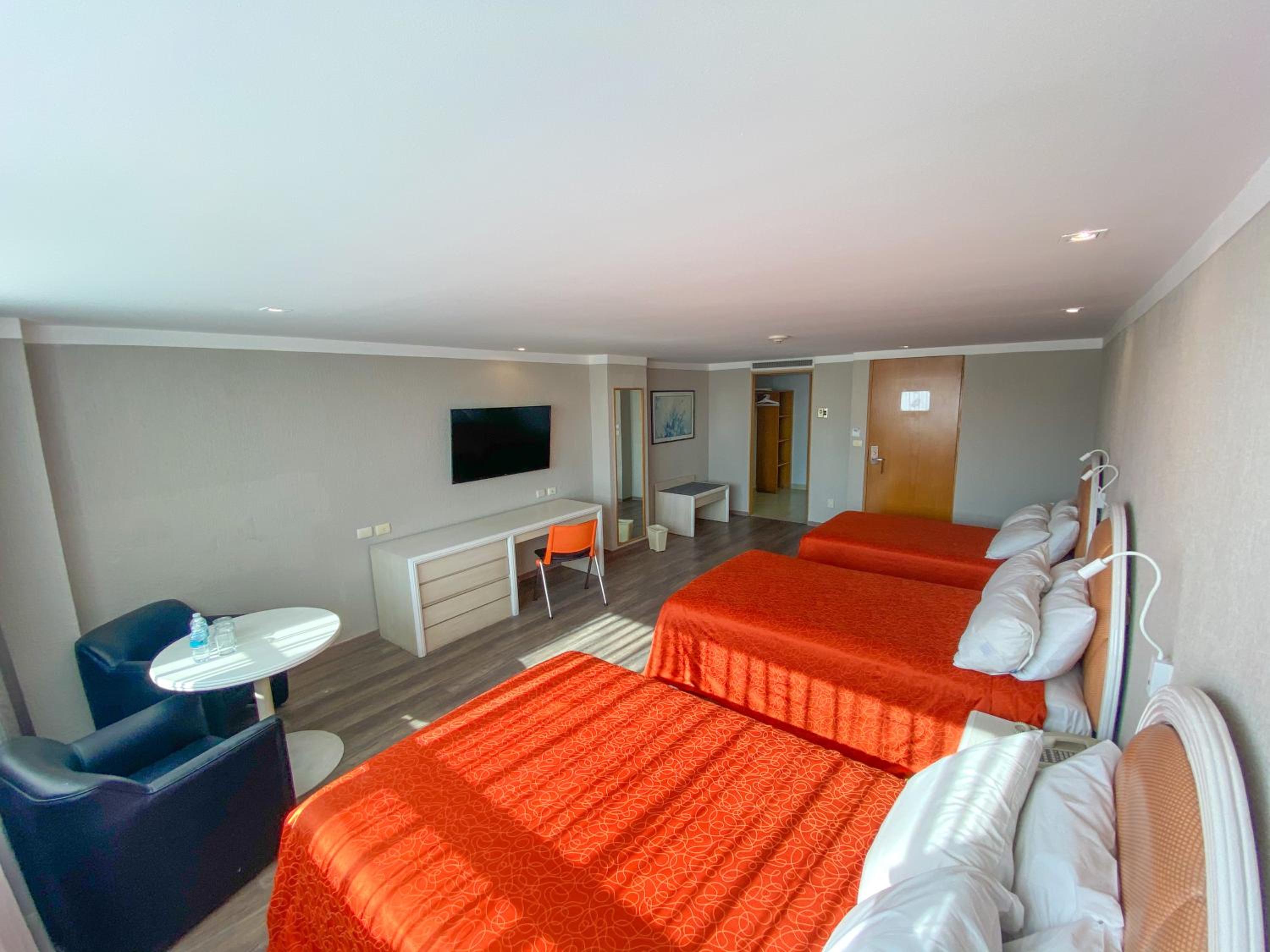 Triple Room