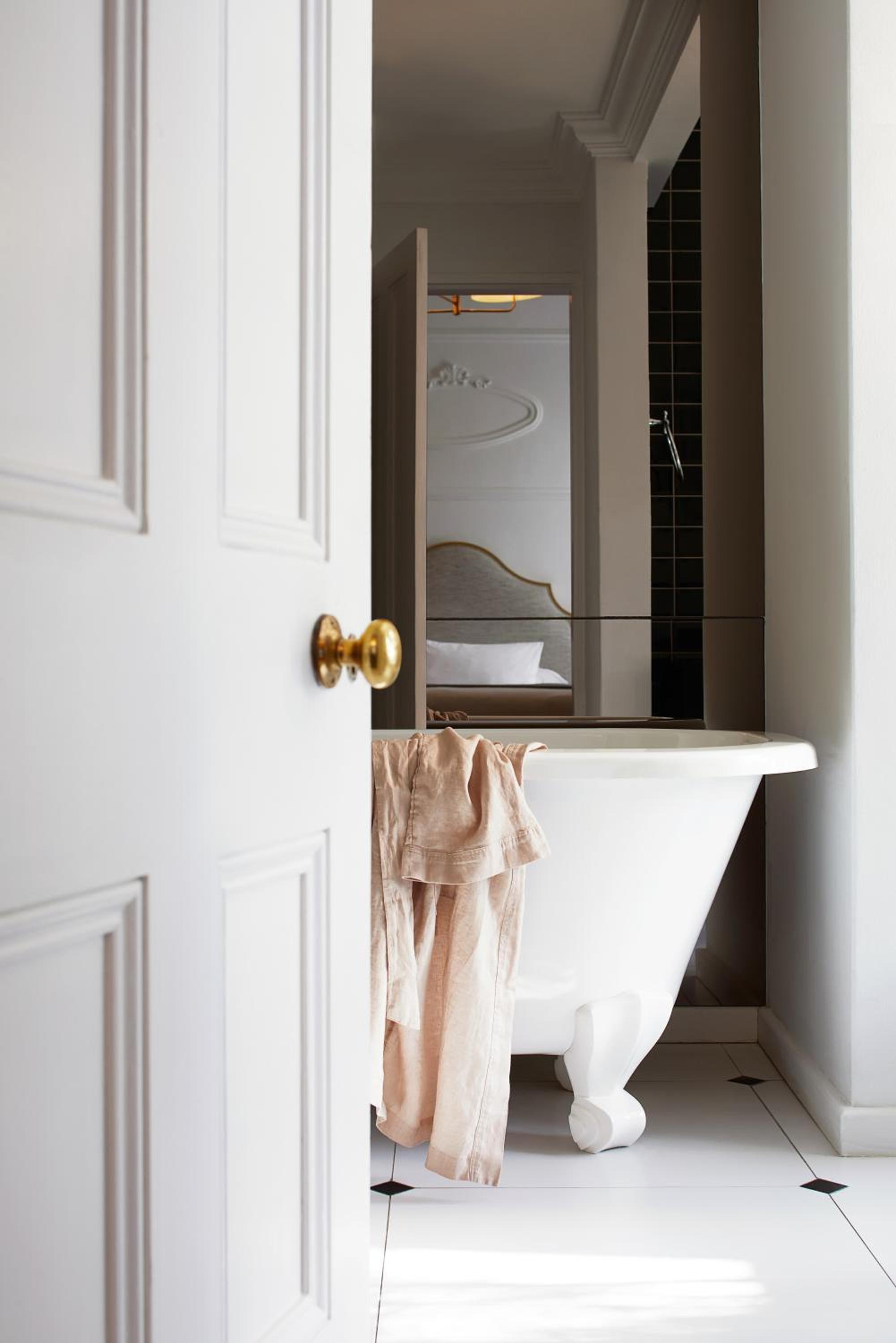 Classic Suite - Photo 3