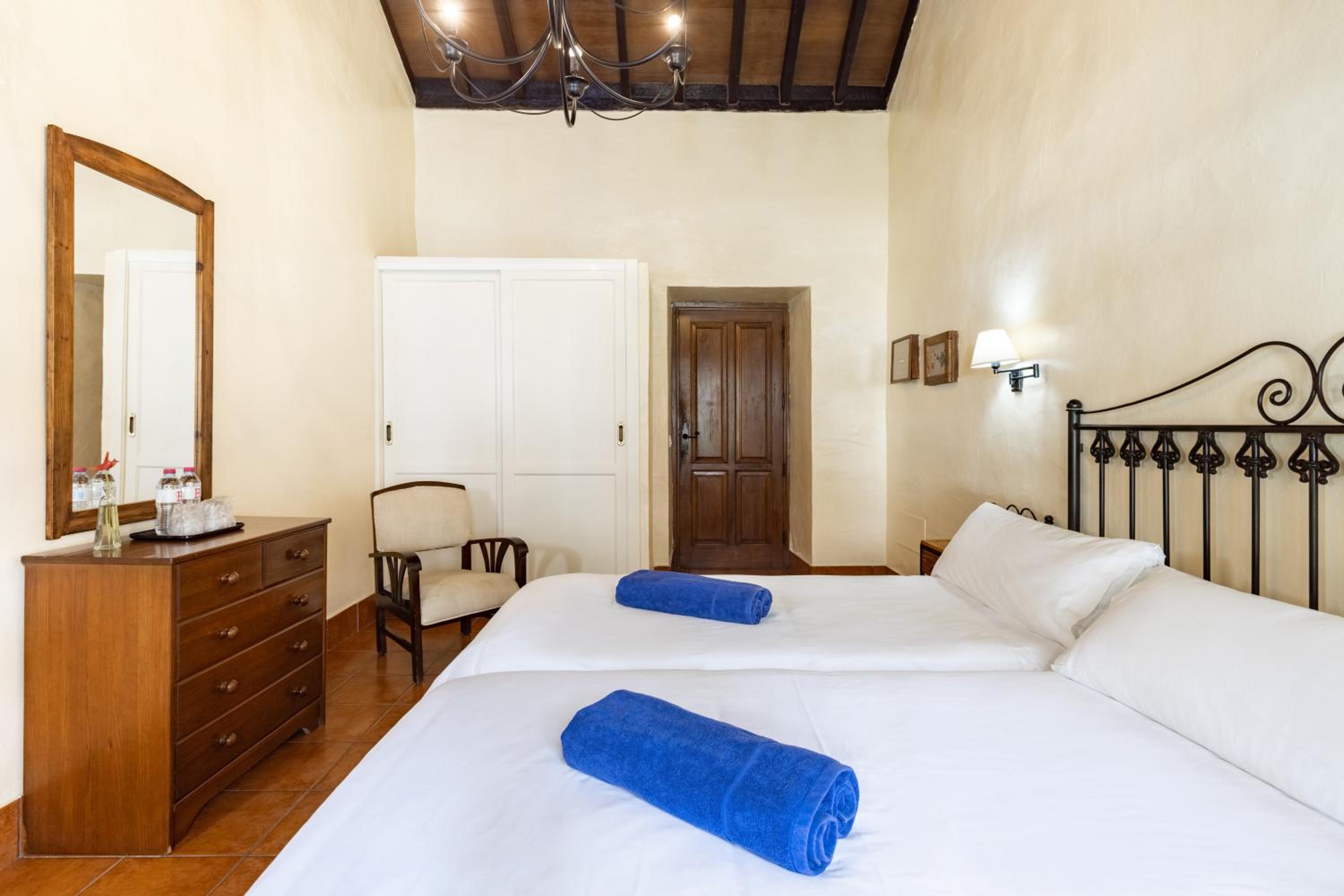 Habitación Doble o con Dos Camas