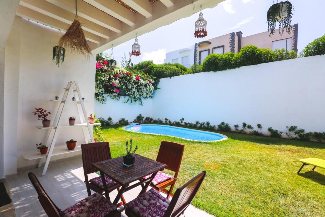 Villa photo 3