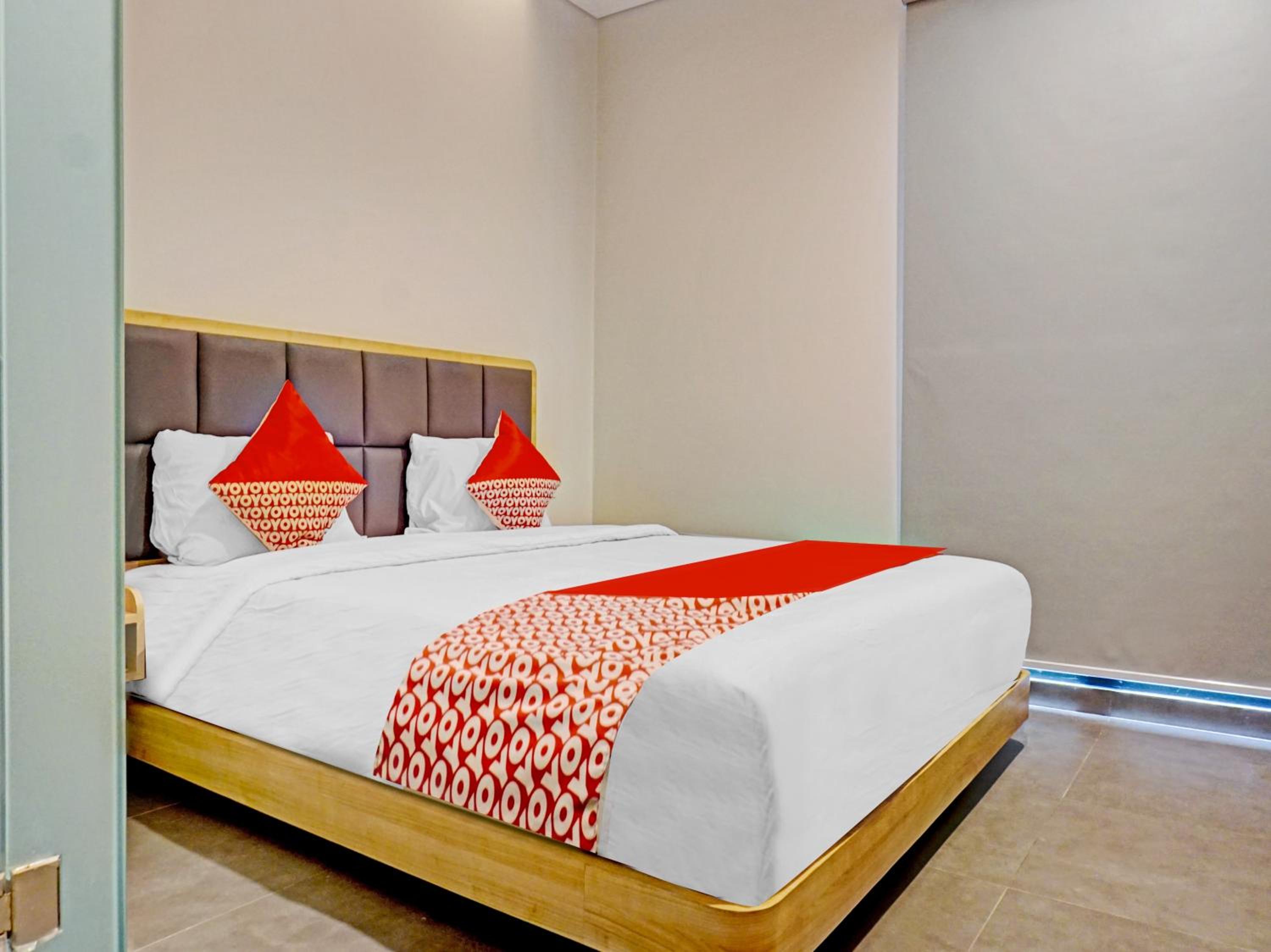 Deluxe Double Room - Photo 10