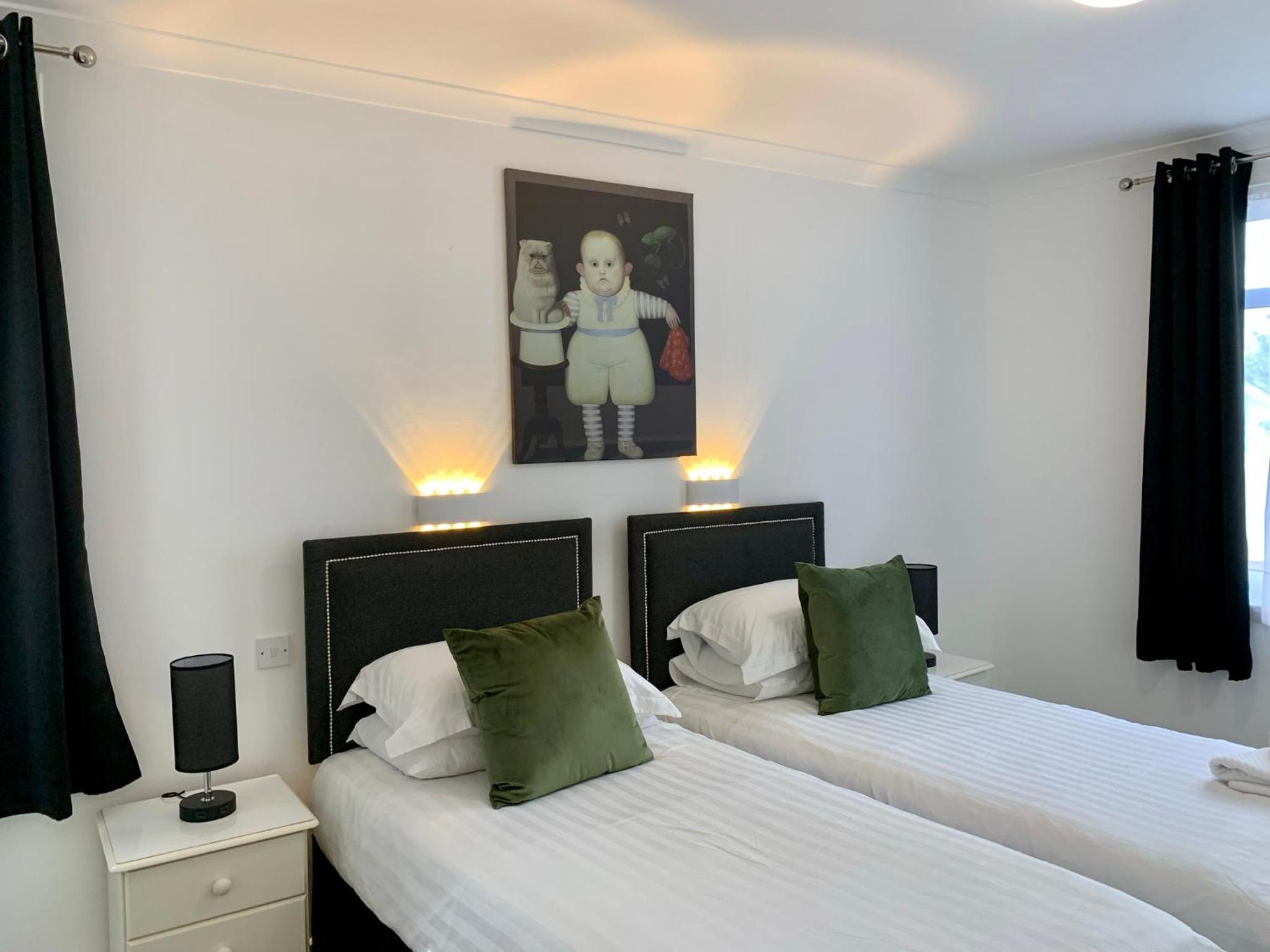 Triple Room with Kitchenette - Photo 2