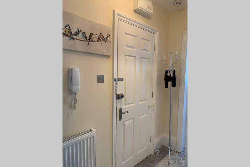 One-Bedroom Apartment - Photo 18
