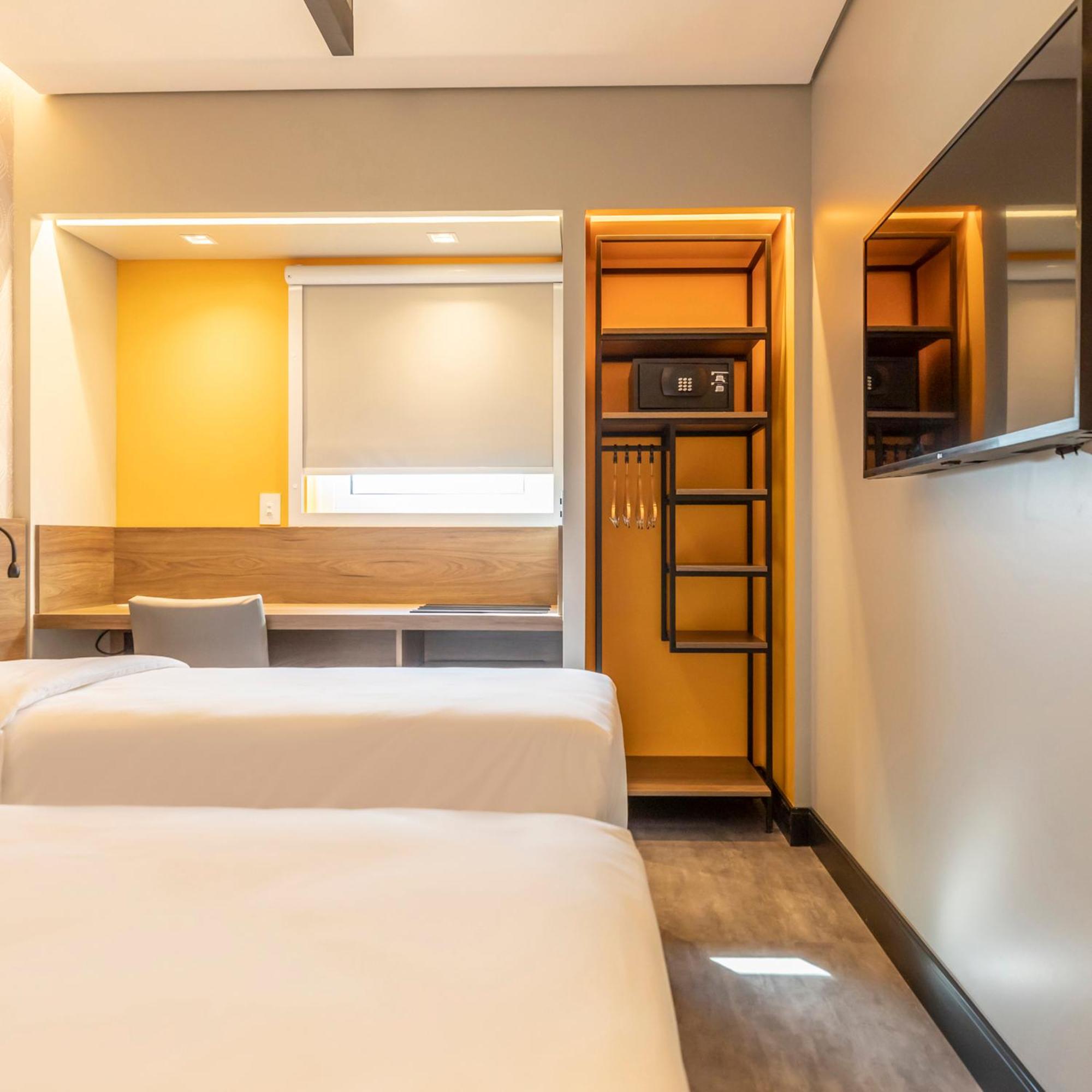 Standard Twin - 2 Single Beds - Photo 3
