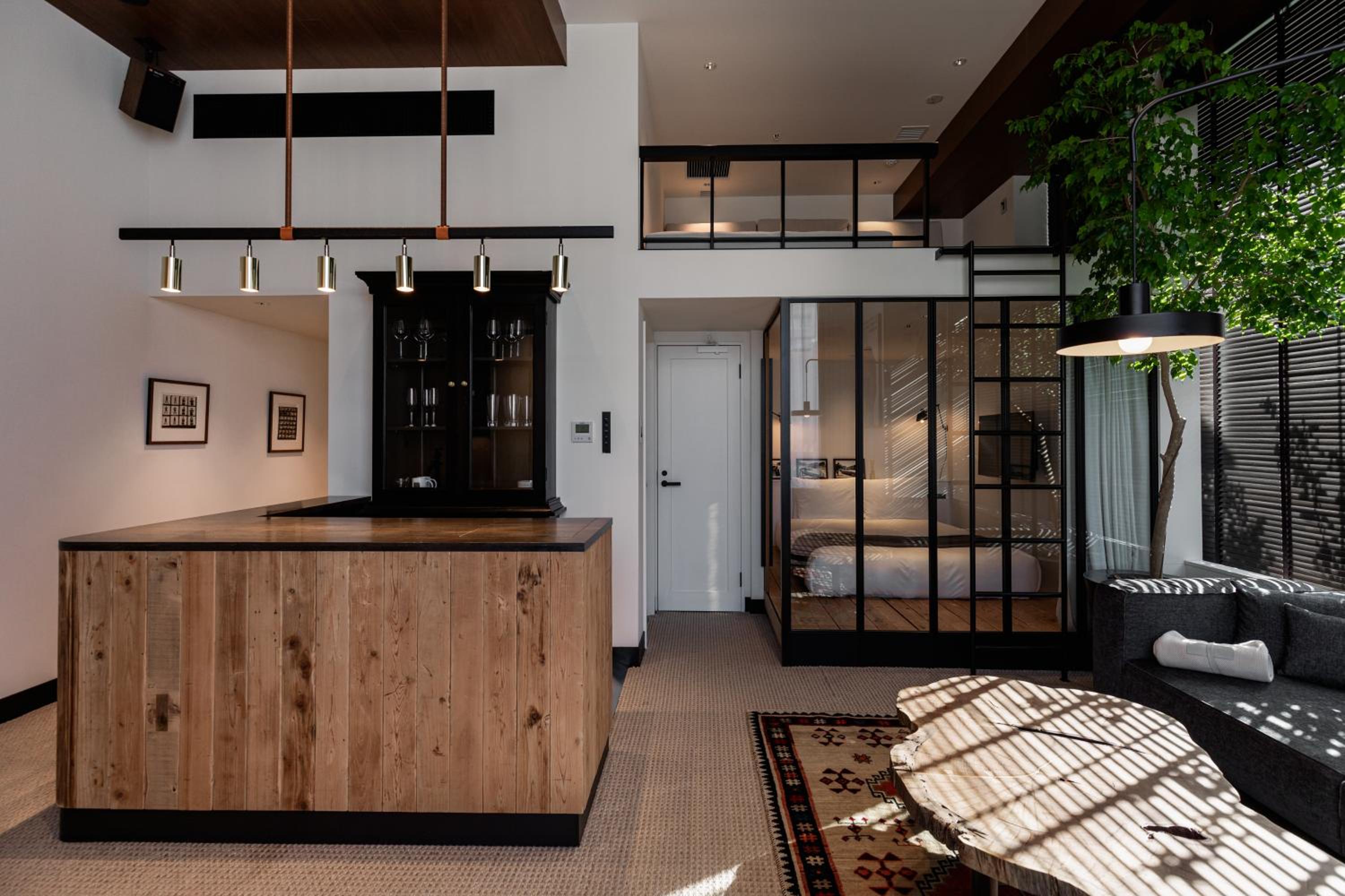 Living Suite photo 1