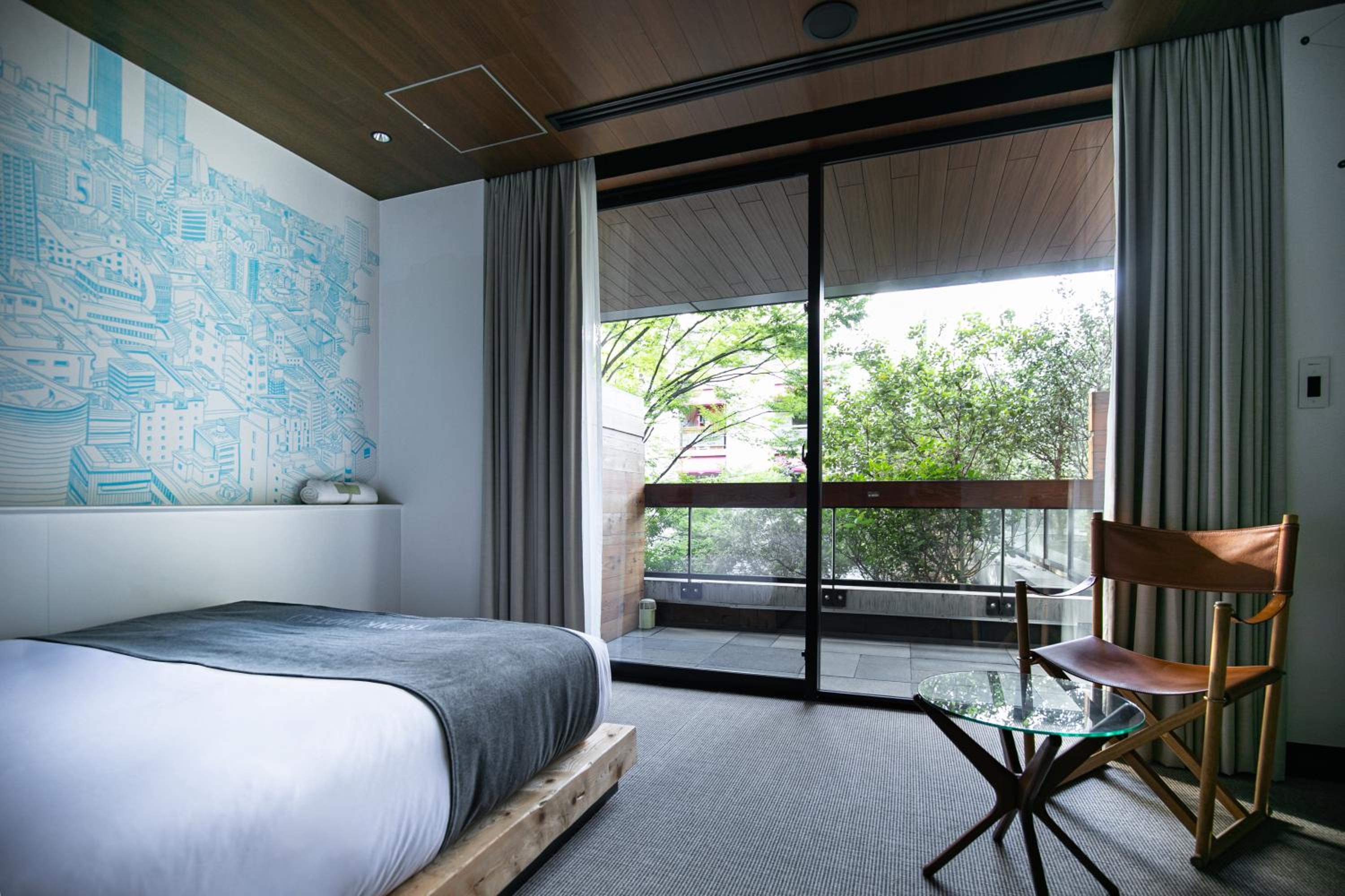 Deluxe Double Room with Balcony photo 1