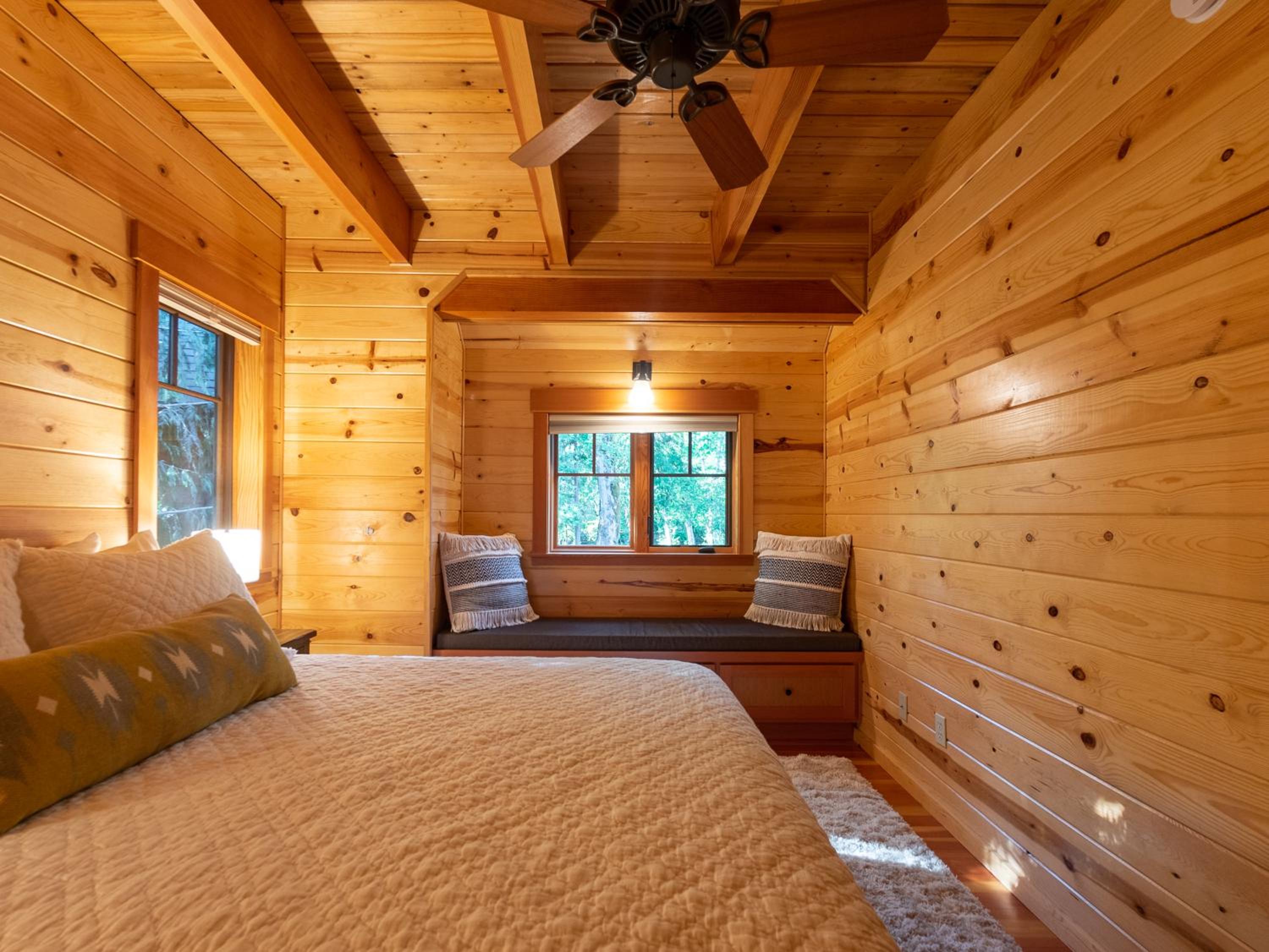 One-Bedroom House photo 1
