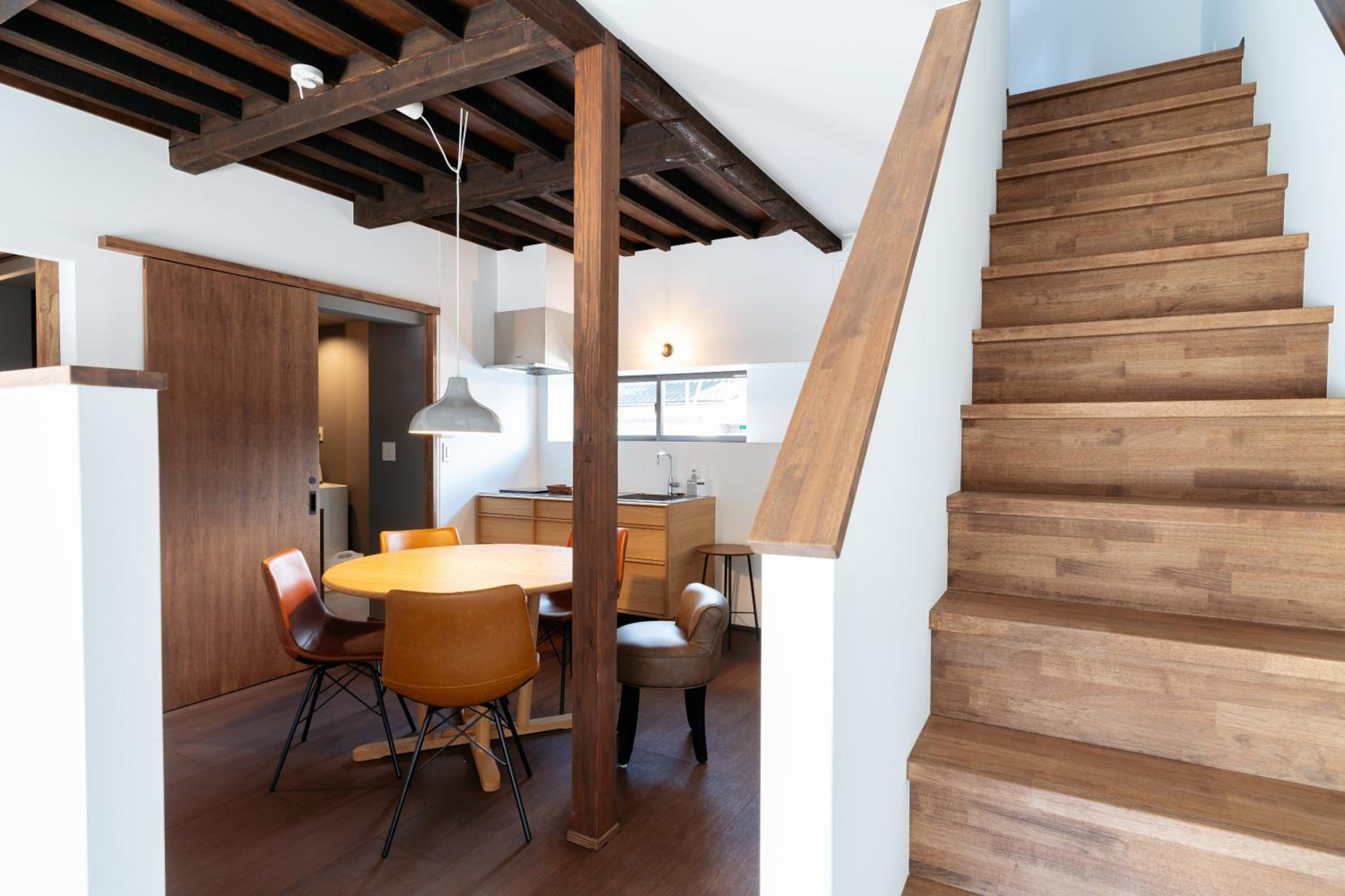 One-Bedroom House - Photo 6